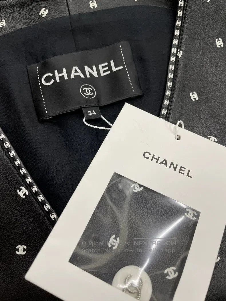 Chanel Chanel Black Logo Leather Sleeveless Vest. Size US XS / EU 42 / 0 - 4 Thumbnail