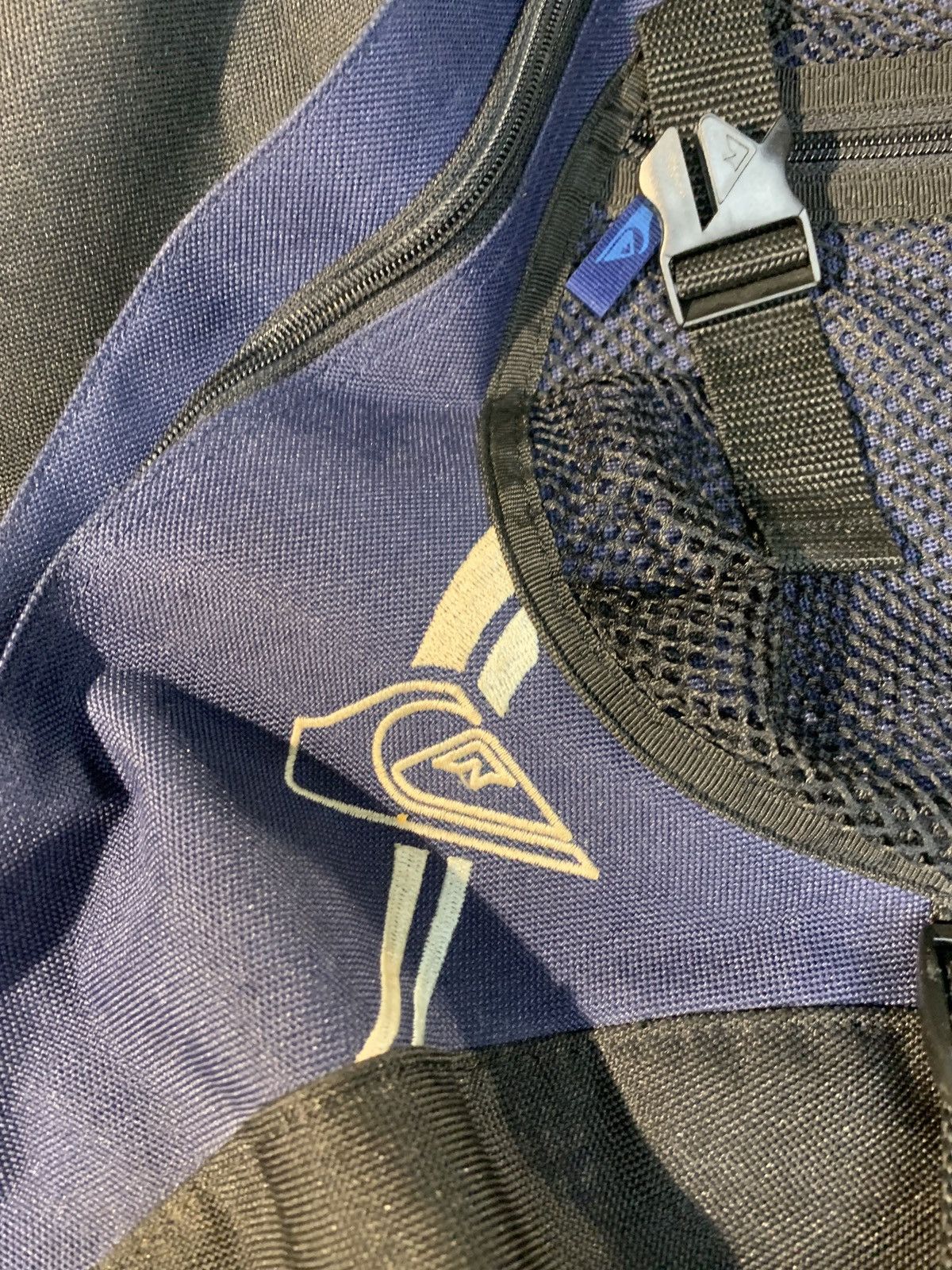 Quiksilver × Vintage Vintage Y2K Quiksilver sling bag gorpcore style multi pocket Size ONE SIZE - 2 Thumbnail