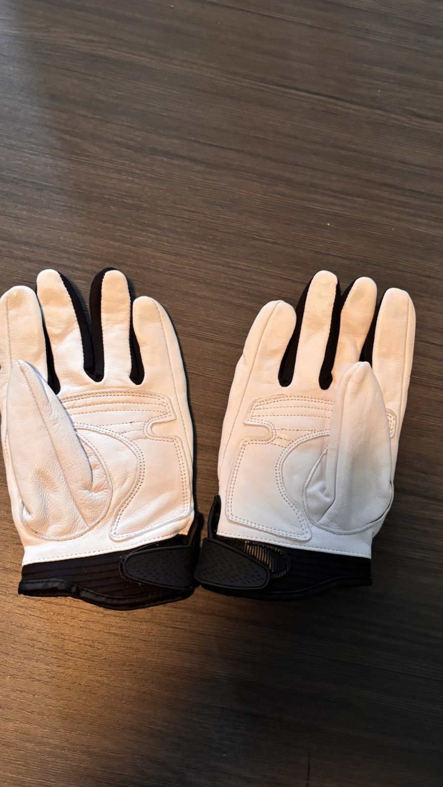 The GV Gallery Gv Gallery Raspberry Moto Gloves Size ONE SIZE - 4 Thumbnail