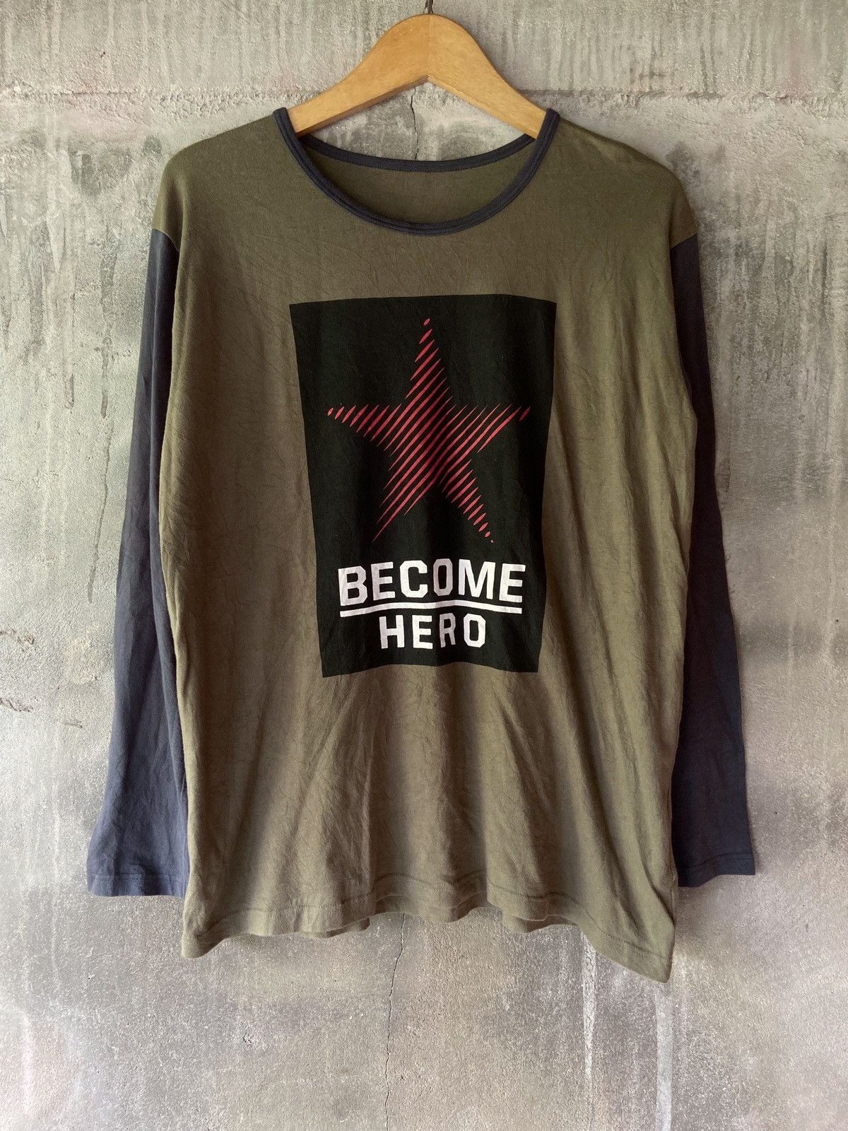 Japanese Brand BECOME HERO STAR LONG SLEEVE Size US L / EU 52-54 / 3 - 1 Thumbnail
