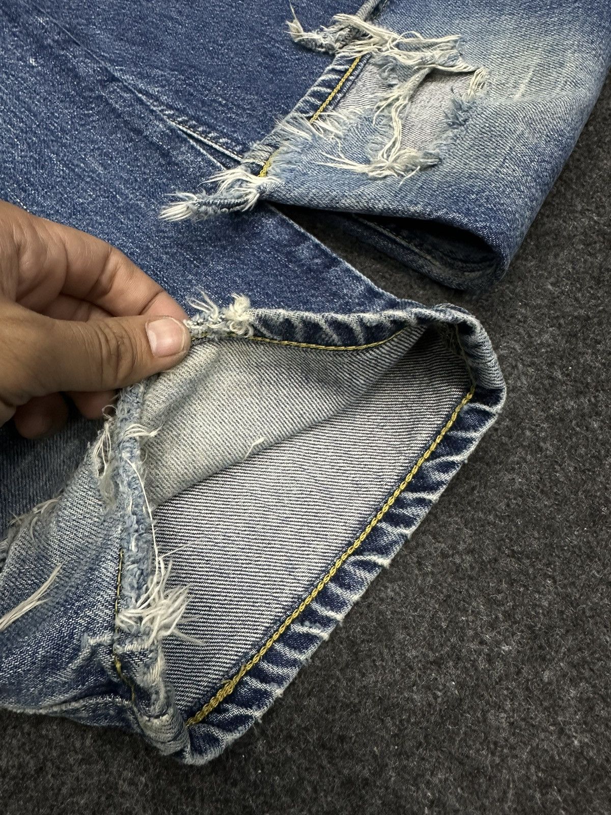 Lee Vintage 80s Lee Rider Sanforized Destroyed Denim 28x32 F34 Size US 28 / EU 44 - 13 Thumbnail