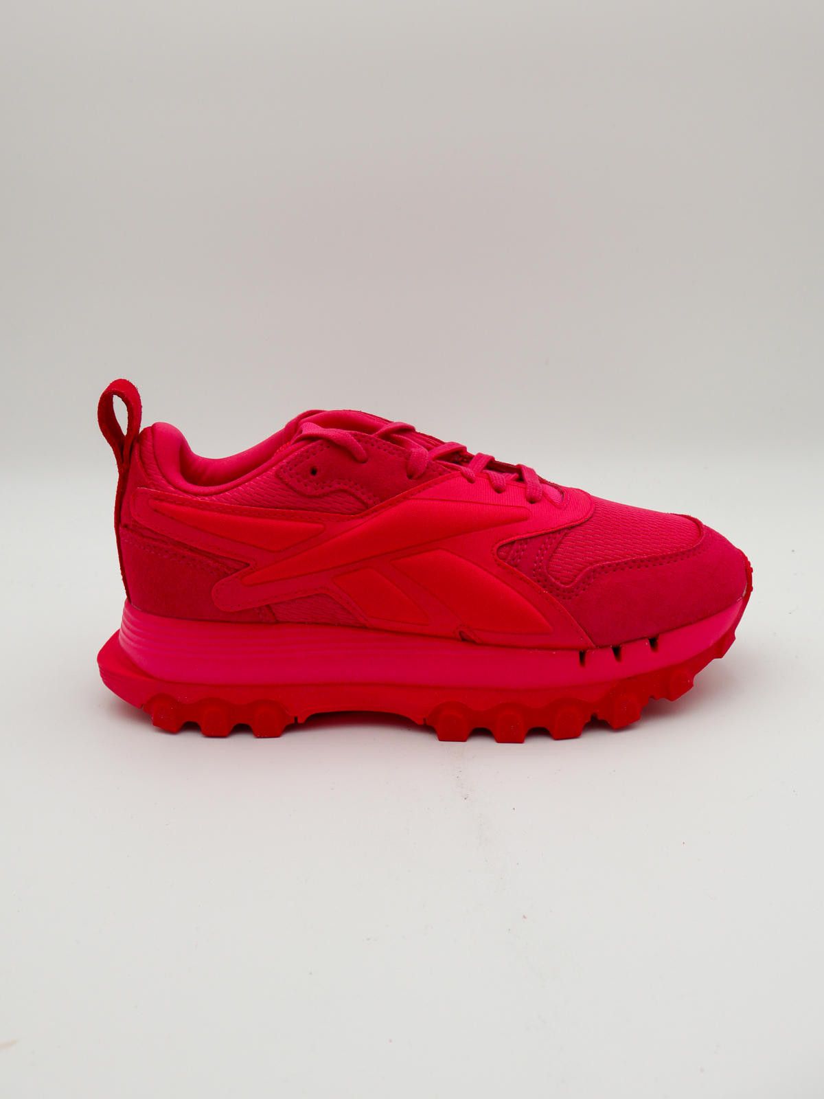Reebok Cardi B x Reebok Classic Leather V2 Fusion – GW8876 –BNIB Size US 7.5 / IT 37.5 - 4 Thumbnail