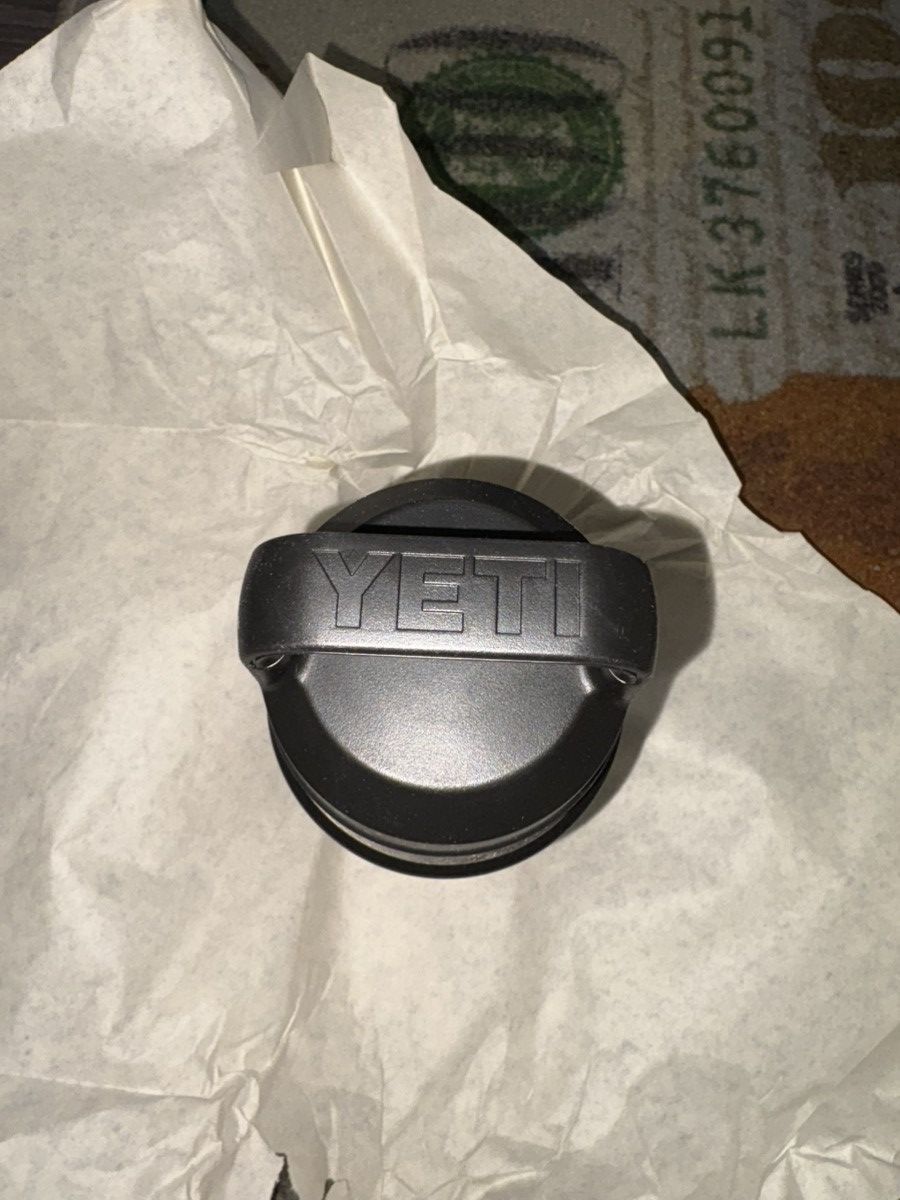Kith Kith Kithmas Yeti Rambler 26 Oz Tumbler Size ONE SIZE - 3 Thumbnail