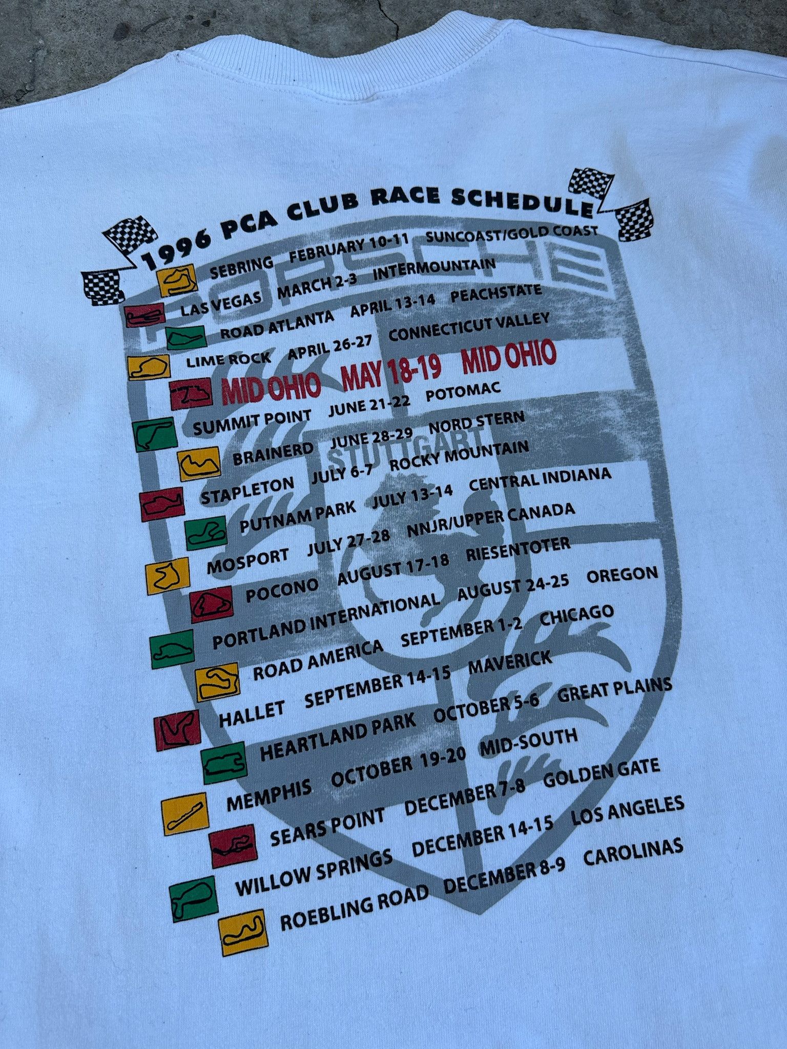 Vintage Vintage 90s Porsche 911 Graphic T Shirt 1996 Size US XL / EU 56 / 4 - 9 Thumbnail