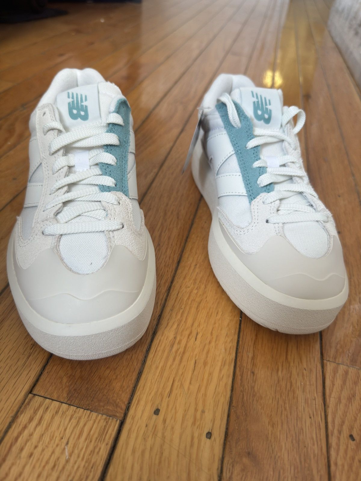 New Balance New Balance 302 Sea Salt Faded Teal Turtledove Size US 7.5 / IT 37.5 - 4 Thumbnail