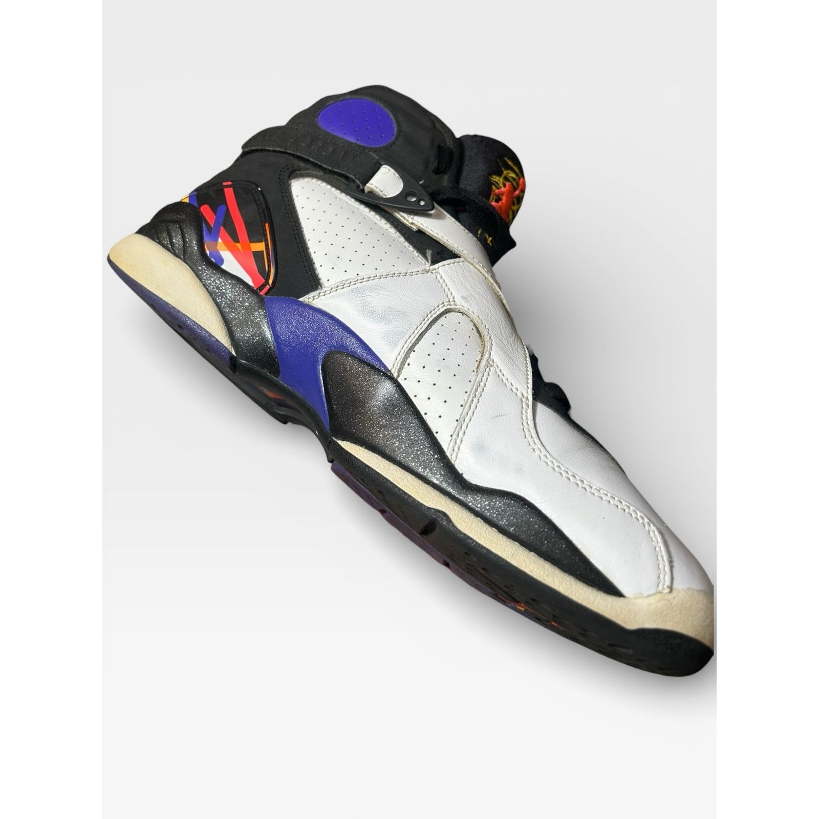 Jordan Brand Air Jordan 8 Retro Three Peat White Purple Sz 10 305381-142 Size US 10 / EU 43 - 11 Thumbnail