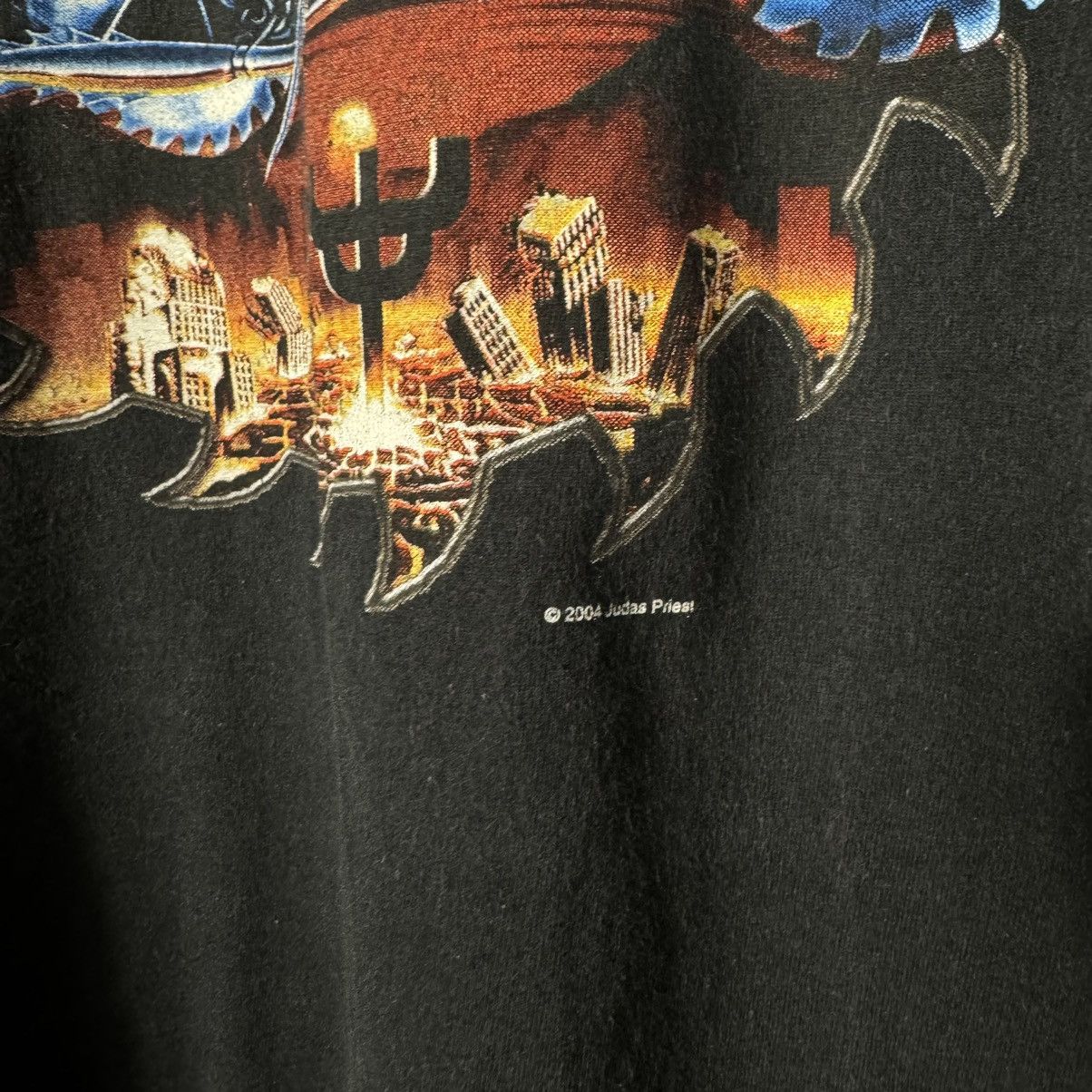 Band Tees × Vintage Vintage 2004 Judas Priest Band T-shirt Size US XL / EU 56 / 4 - 4 Thumbnail