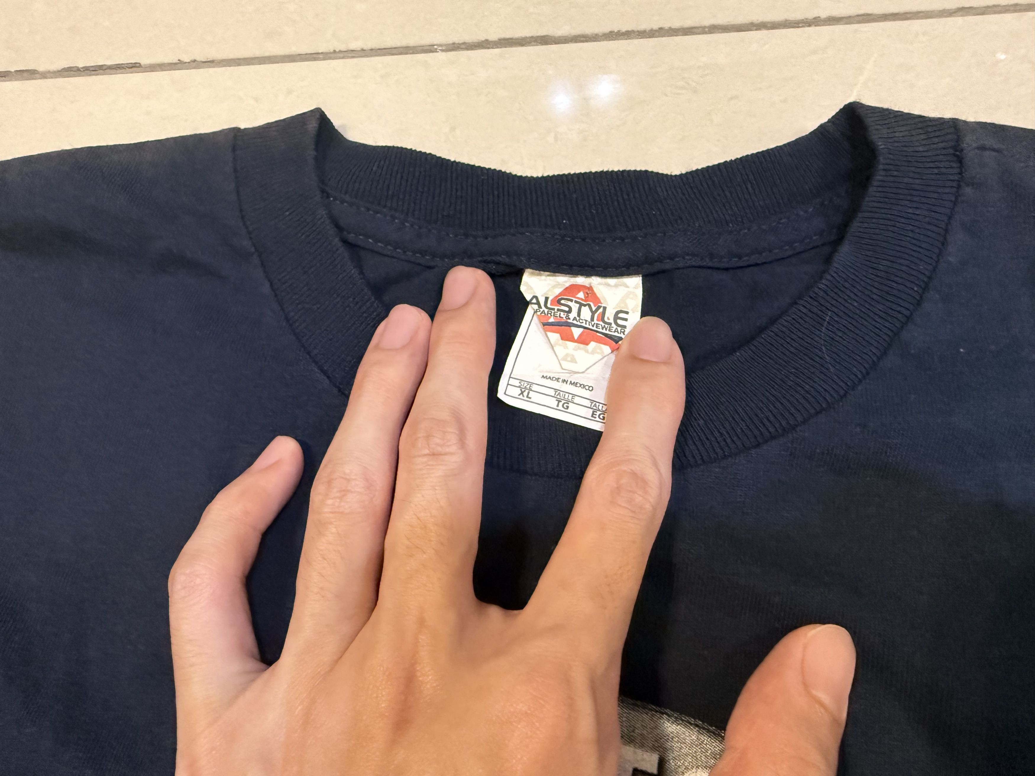 Vintage Near Vintage The Adventures of TinTin 2011 T Shirt Size US XL / EU 56 / 4 - 4 Thumbnail