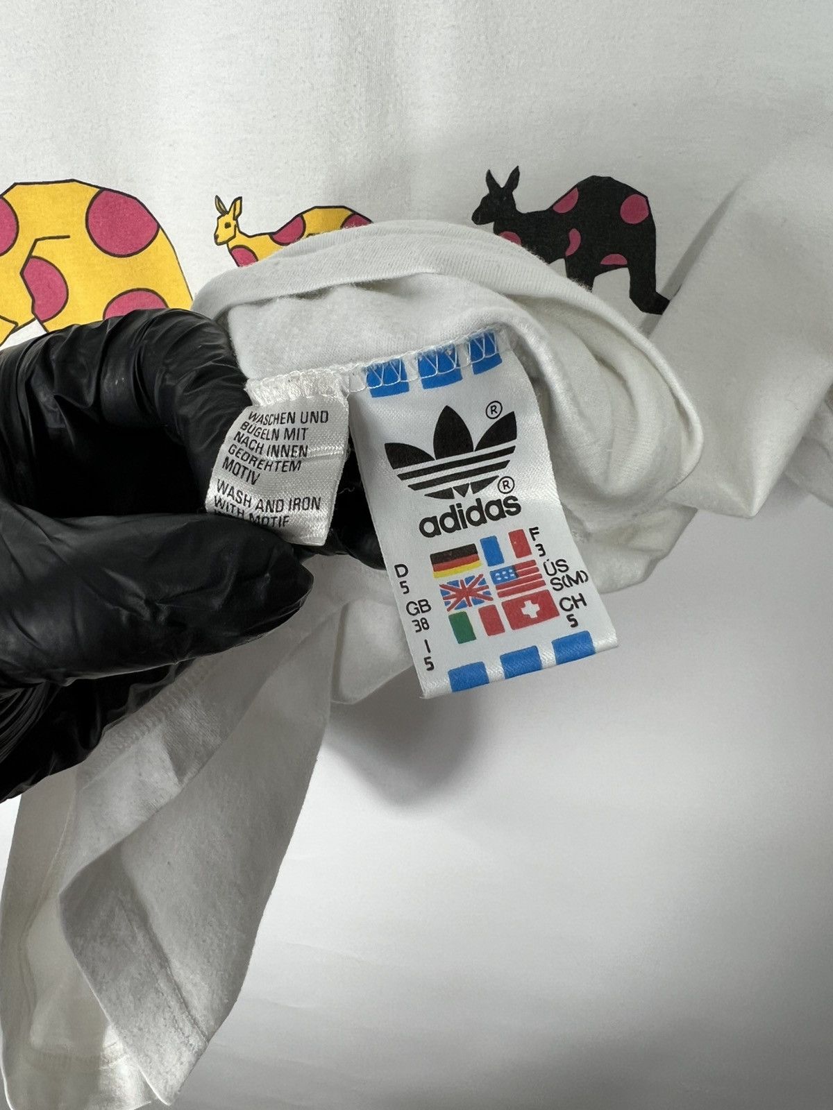 Adidas Vintage Rare Adidas Take Off I Am Different Kangaroo T Shirt Size US M / EU 48-50 / 2 - 5 Thumbnail