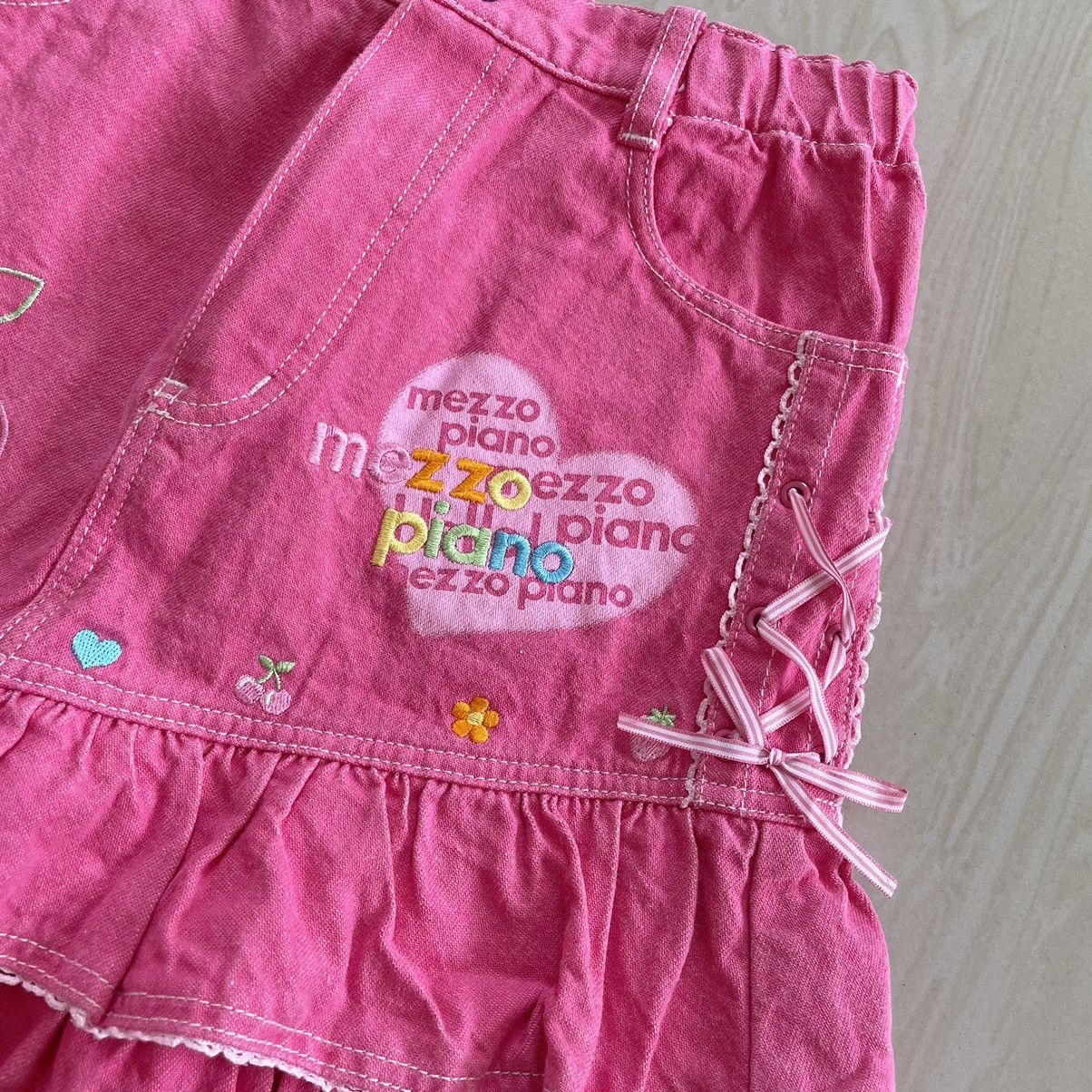 Japanese Brand Mezzo piano pink layered skirt decorated with bow Size 22" - 2 Thumbnail