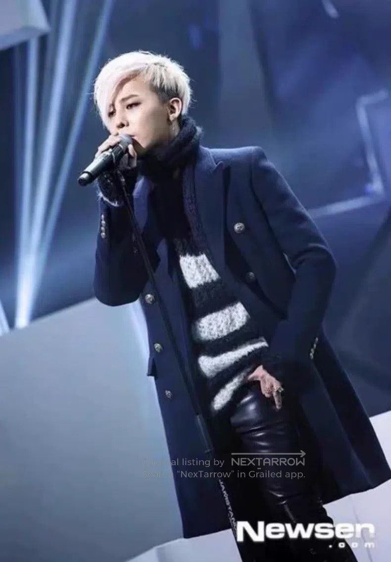 Saint Laurent Paris Saint Laurent Paris Gold Button Navy Coat Size US S / EU 44-46 / 1 - 8 Thumbnail