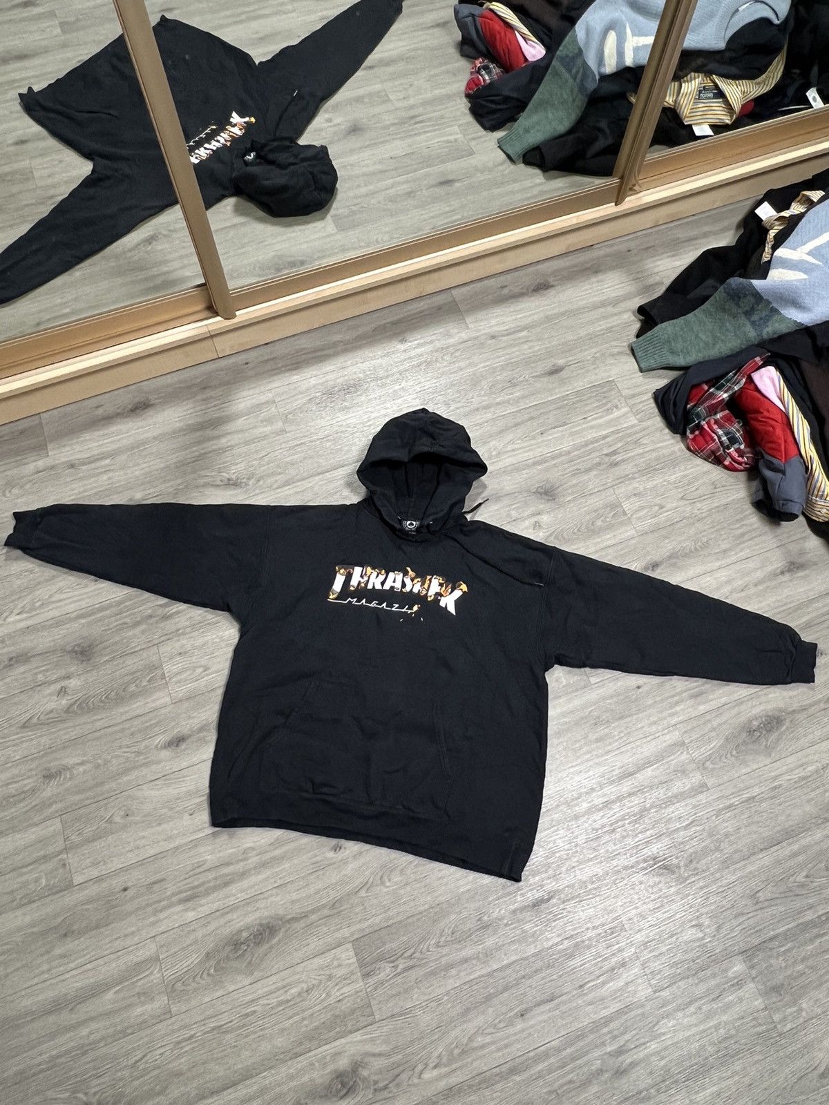 Thrasher Thrasher vintage hoodie mens size L Size US L / EU 52-54 / 3 - 1 Thumbnail