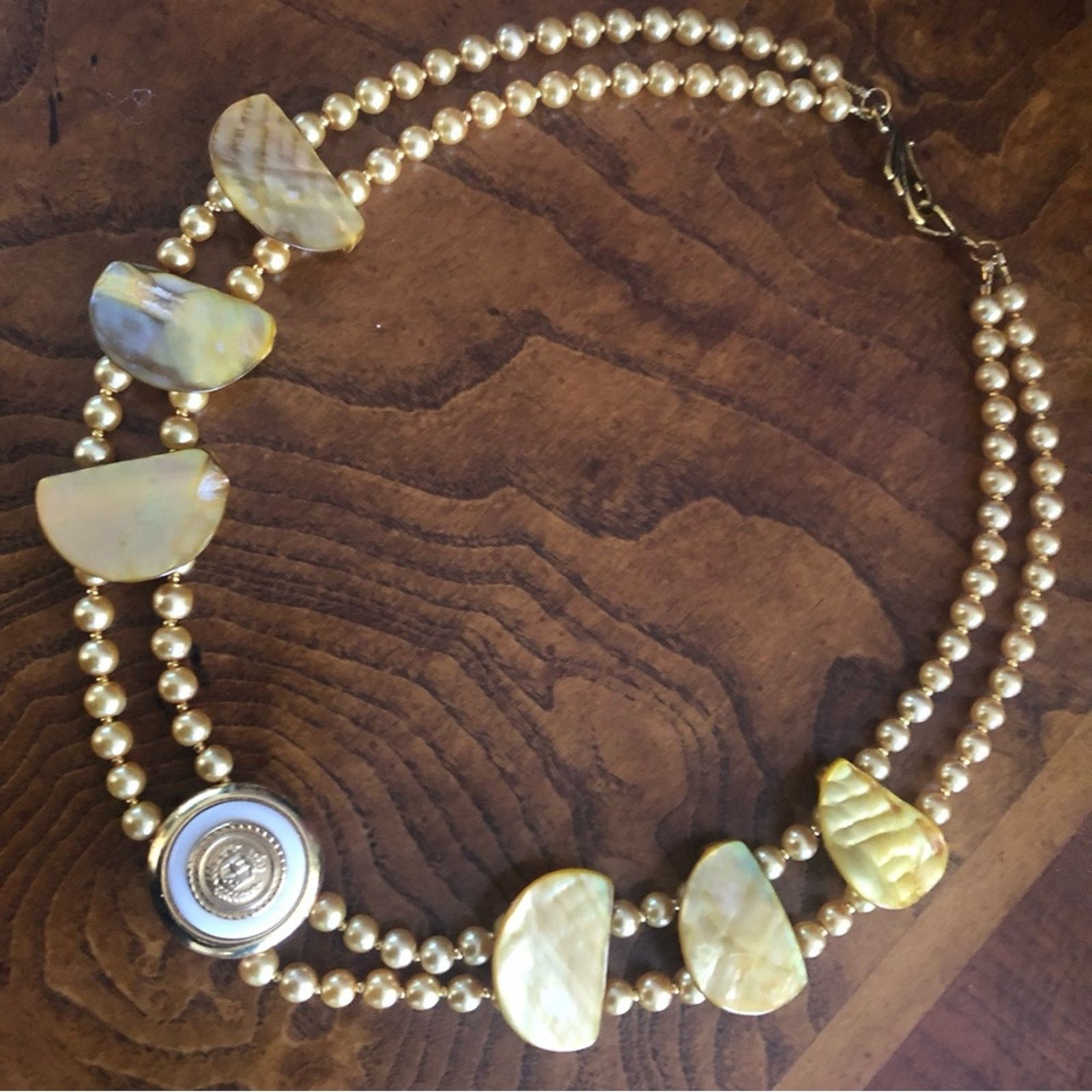 Handmade Handcrafted repurpose vintage crest abalone Pearl necklace Size ONE SIZE - 8 Thumbnail