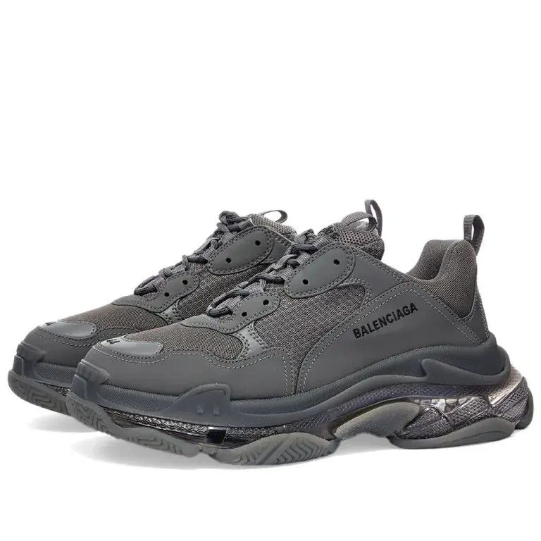 Balenciaga o1la1rc1a1024 Triple S Clear Sole Sneakers in Dark Grey Size US 12 / EU 45 - 2 Thumbnail