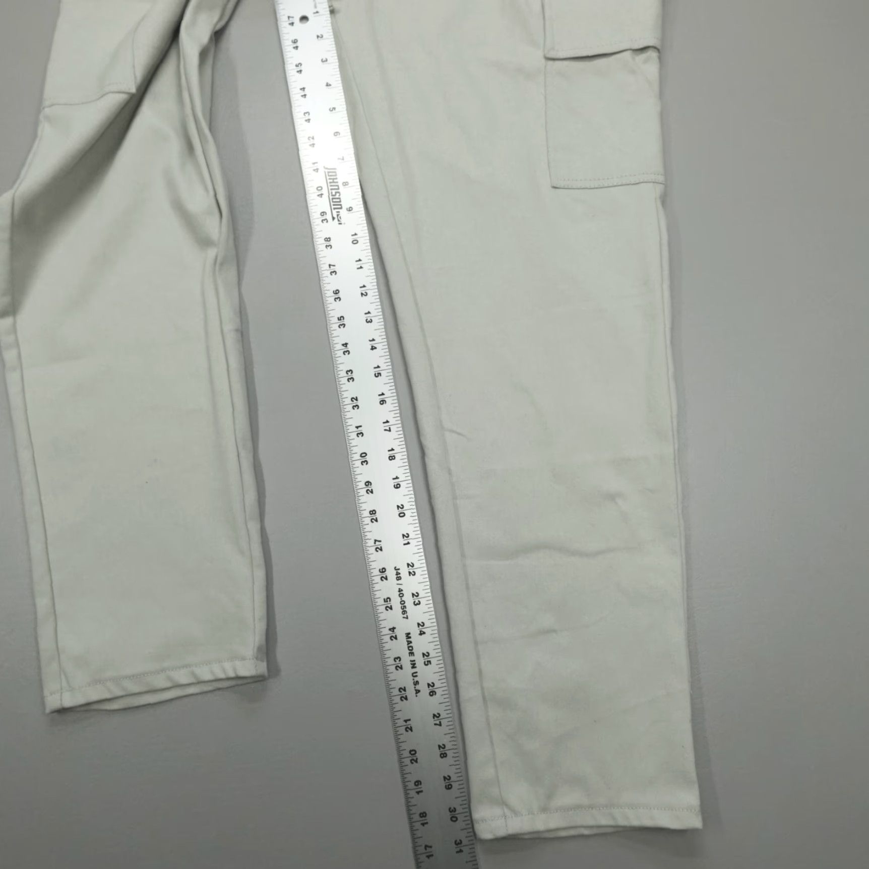 DKNY DKNY Slim Fit Cargo Pants Men's 38x32 Rock Salt Beige Cotton Blend Flat Front Stretch Tapered Pockets 5-Pocket Design Size US 38 / EU 54 - 7 Thumbnail