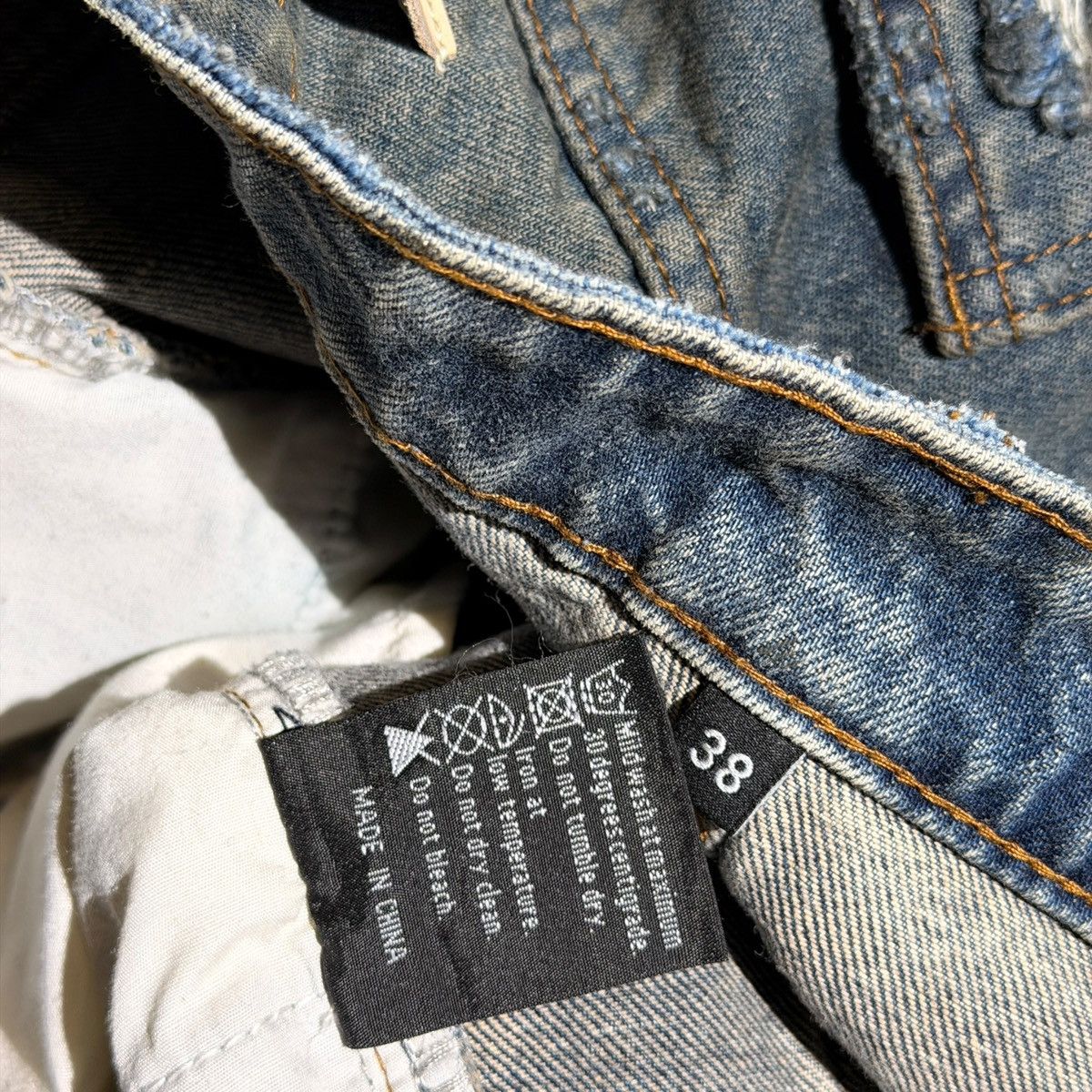 basketcase gallery Mud waah baggy distressed denim Size US 38 / EU 54 - 4 Thumbnail