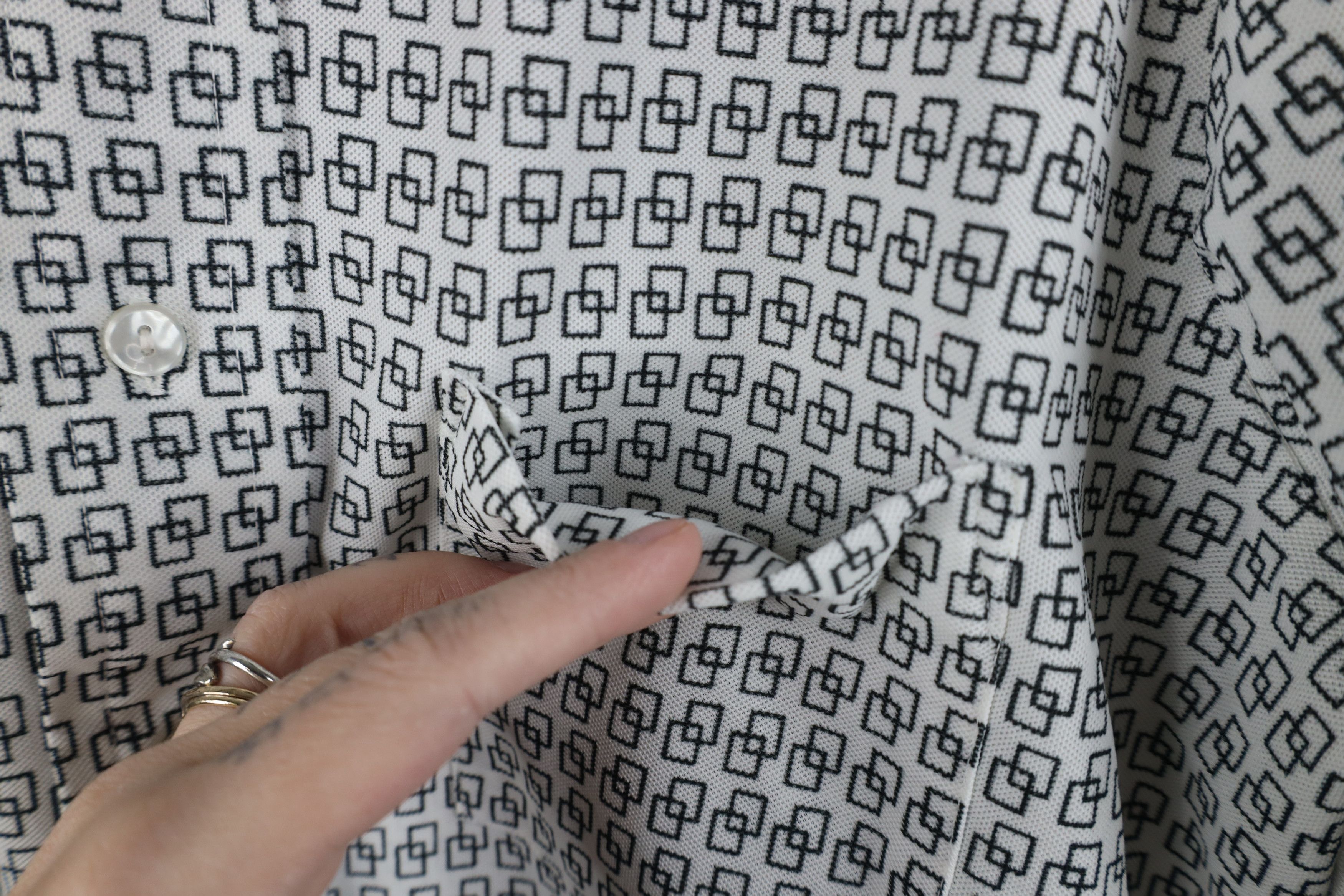 Vintage Vintage 70s Streetwear Short Sleeve Collared Button Shirt Size US M / EU 48-50 / 2 - 4 Thumbnail