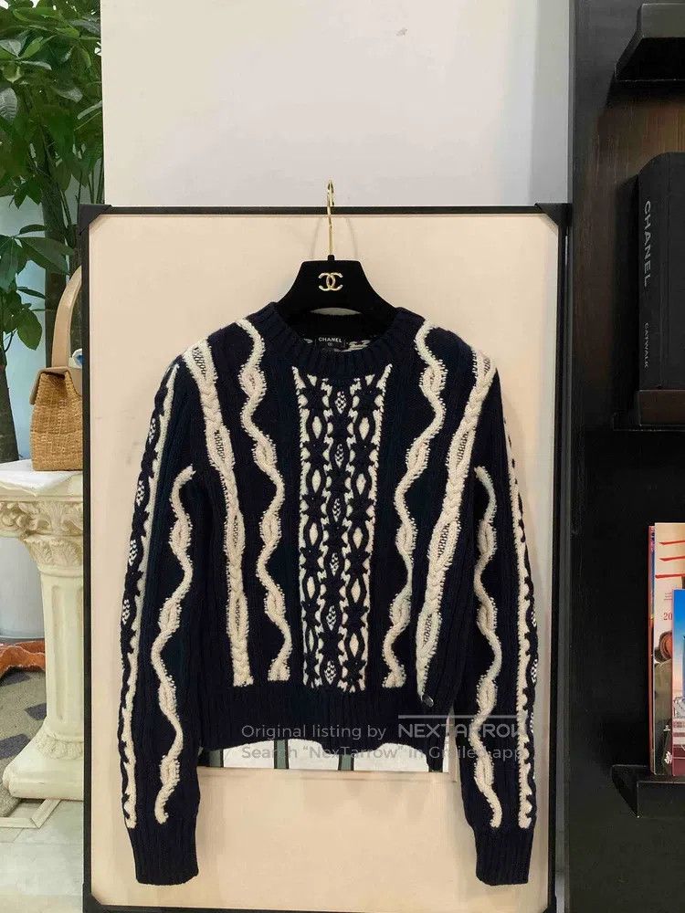 Chanel Blue and white glitter knitted sweater
