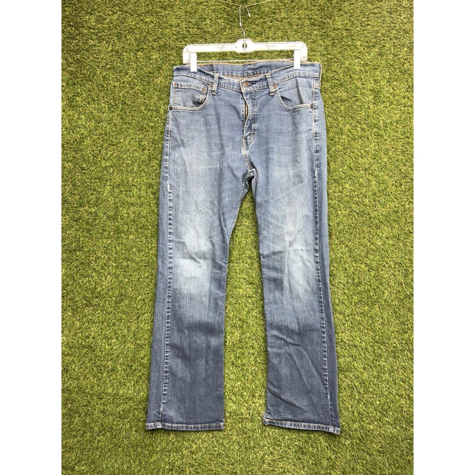 Levi's Levi's 527 Jeans Mens 36x30 Bootcut Denim Medium Wash 5-Pocket Regular Size US 36 / EU 52 - 2 Thumbnail