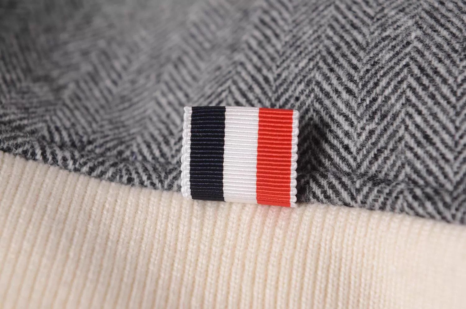 Thom Browne Thom Browne Blazer Size XS / US 0-2 / IT 36-38 - 2 Thumbnail