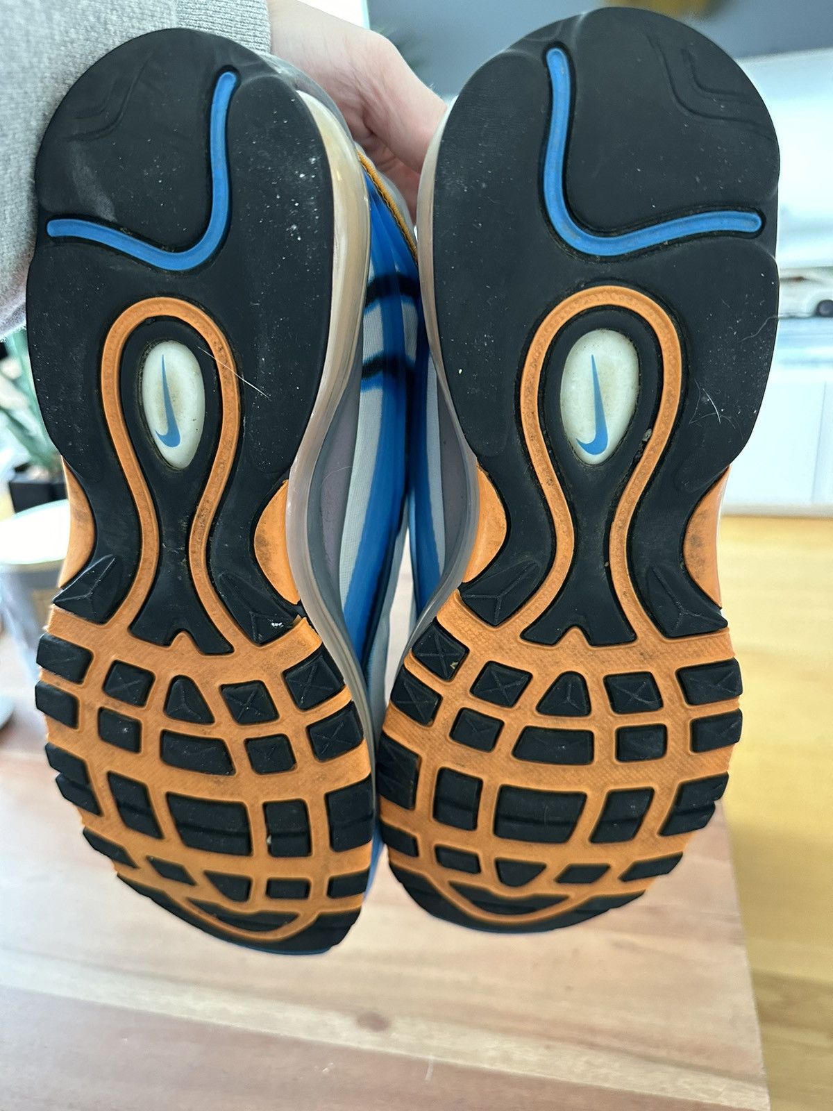 Nike NIKE AIR MAX DELUXE PHOTO BLUE/ ORANGE PEEL (SZ 8) Size US 8 / EU 41 - 5 Thumbnail