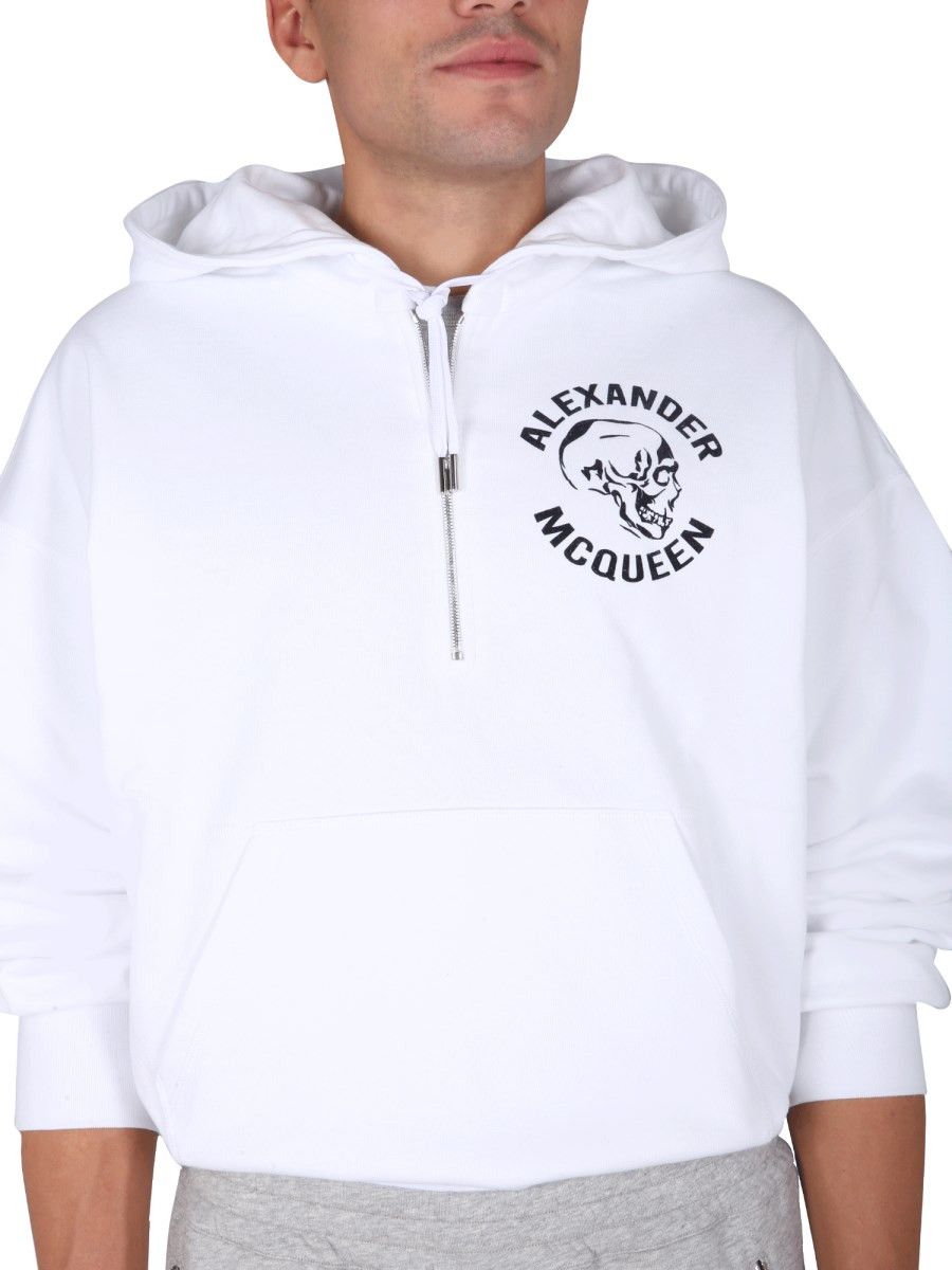 Alexander McQueen o1y1024 Hooded Sweatshirt In White Size US M / EU 48-50 / 2 - 3 Thumbnail