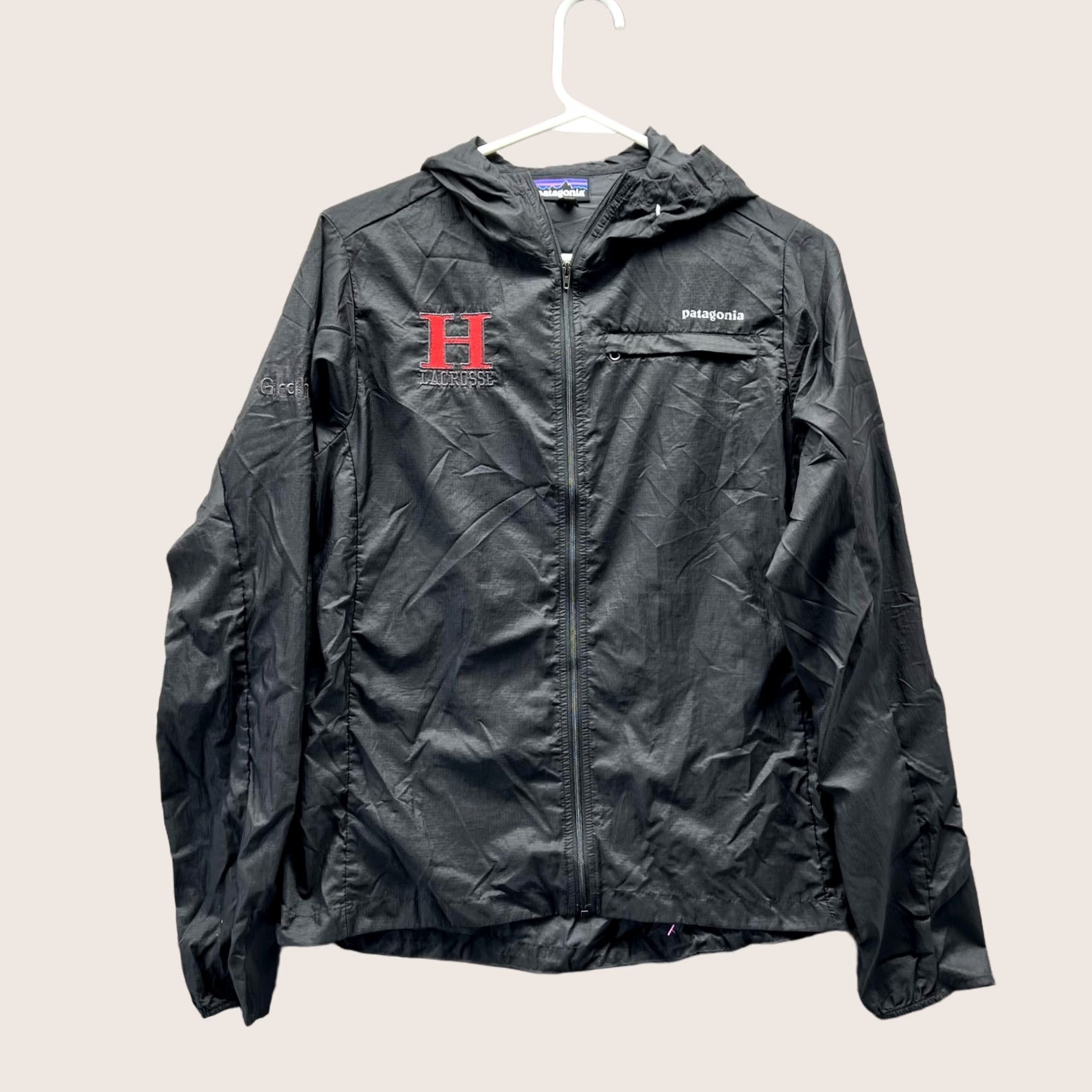 Patagonia Patagonia Jacket Men Small Black Hoodie Windbreaker Embroidered Logo H XS? Size US S / EU 44-46 / 1 - 1 Thumbnail