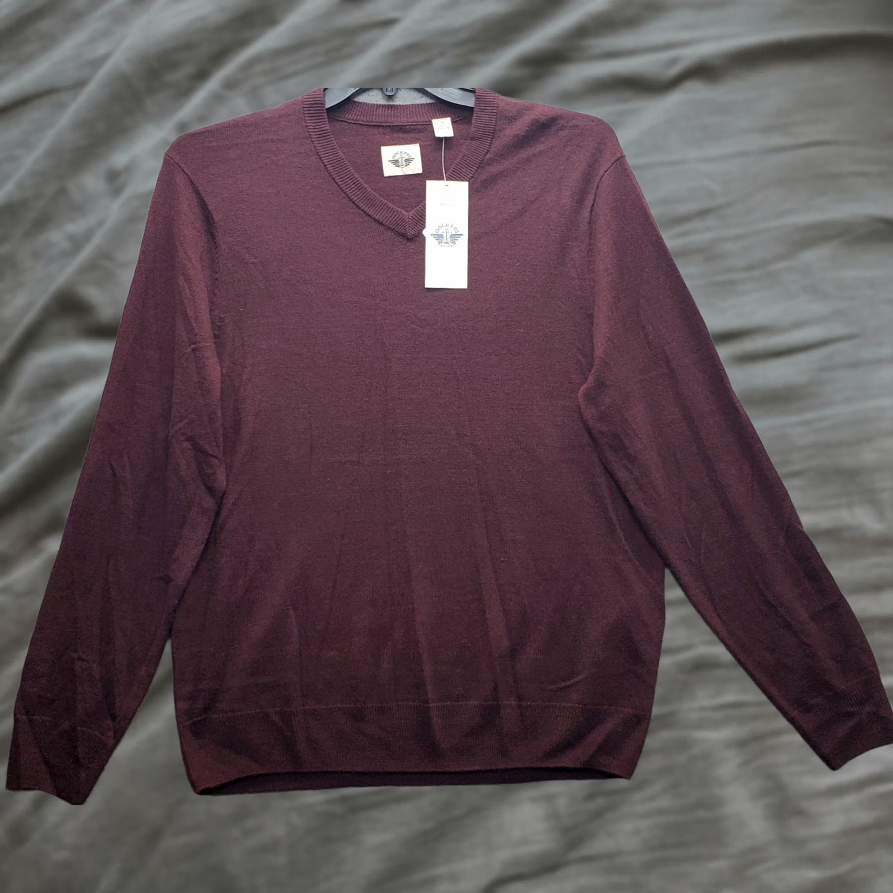 Dockers DOCKERS Mens Sweater Knit Burgundy V-Neck Pullover Long Sleeve Regular Size M Size US M / EU 48-50 / 2 - 1 Thumbnail