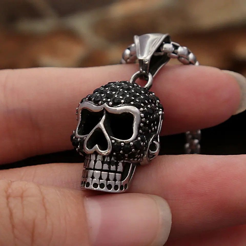 Jewelry Gothic Black Skull Pendant Necklace Size ONE SIZE - 1 Thumbnail