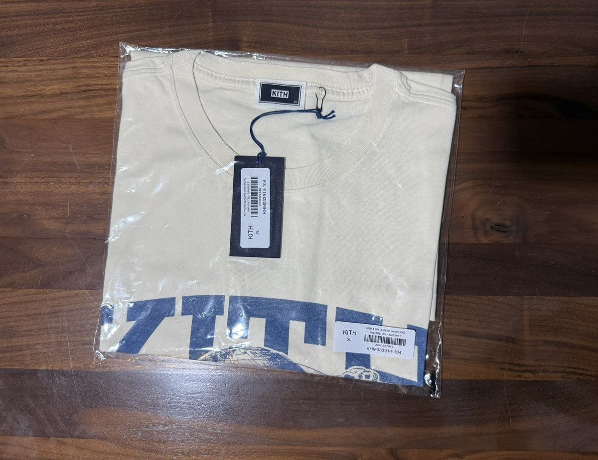Kith Kith & Kin Queens Unisphere Vintage Tee - Sandrift Size XL Size US XL / EU 56 / 4 - 6 Thumbnail