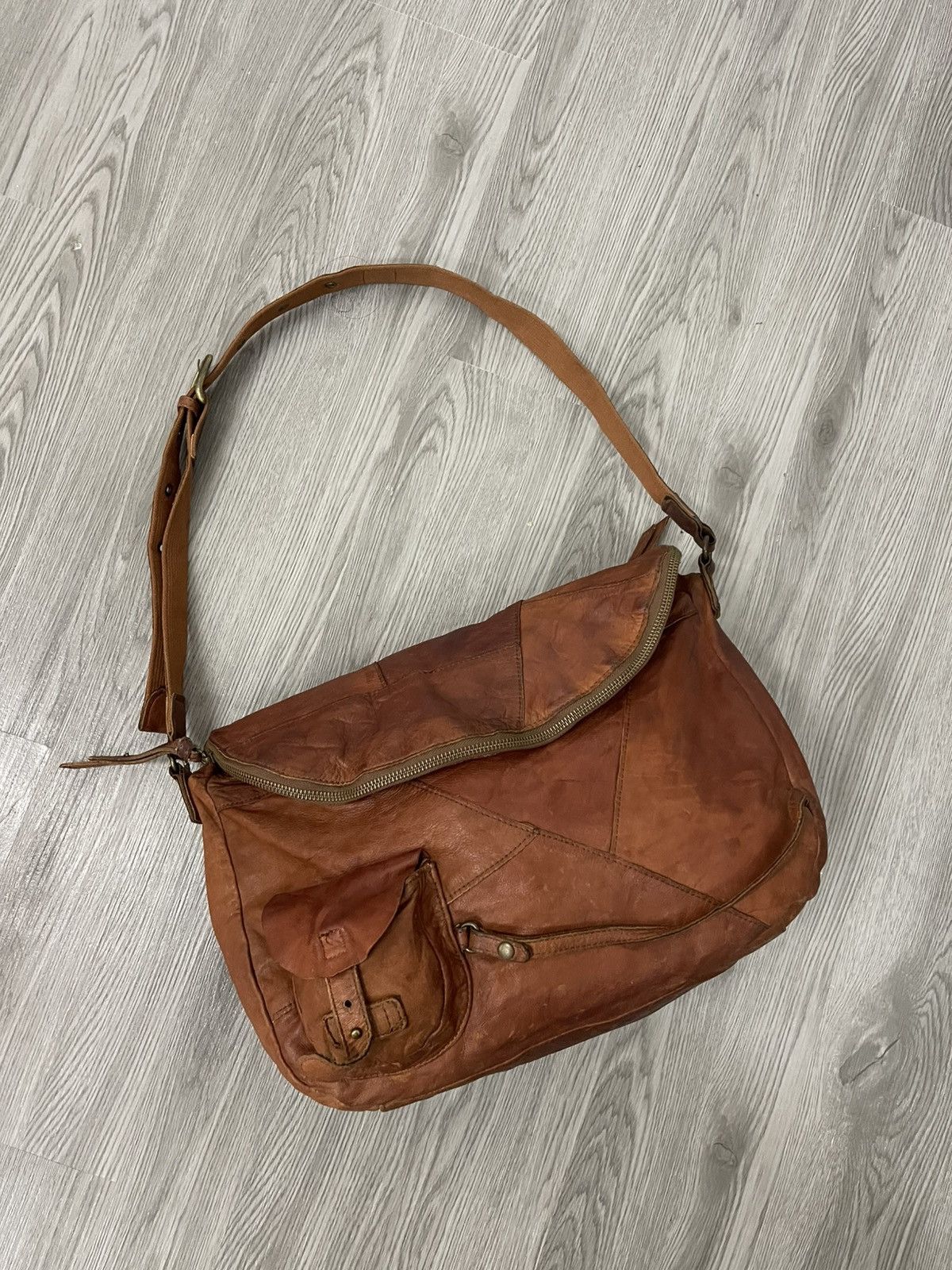 And A × Genuine Leather × Japanese Brand Leather Messenger Crossbody bag Size ONE SIZE - 8 Thumbnail