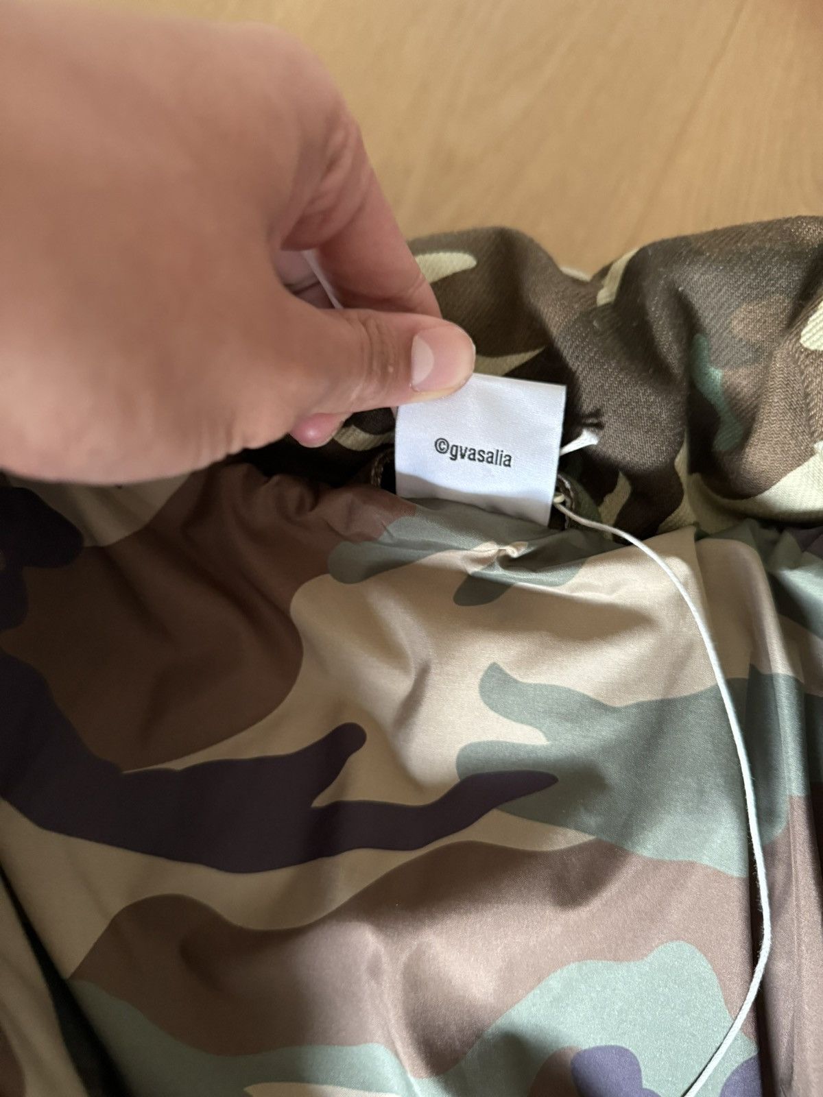 Vetements Vetements Camo Print Long Puffer Jacket (fits L-XL) Size US S / EU 44-46 / 1 - 7 Thumbnail