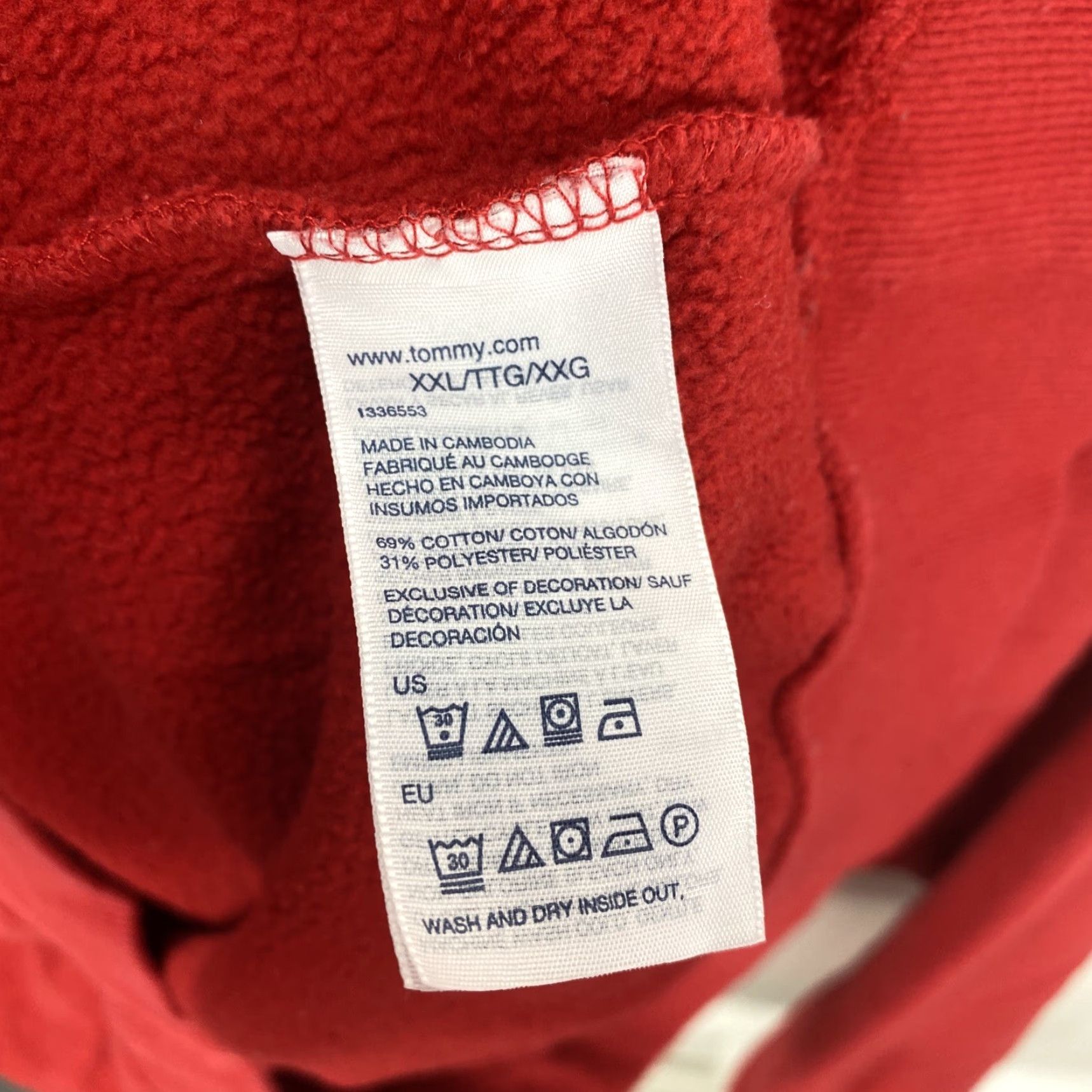 Tommy Hilfiger VINTAGE Tommy Hilfiger Sweatshirt Pullover Crewneck 2XL Red Spellout Mens Regular XXL Knit Cotton Blend Polyester Logo 90s Winter Fall Spring Size US XXL / EU 58 / 5 - 7 Thumbnail