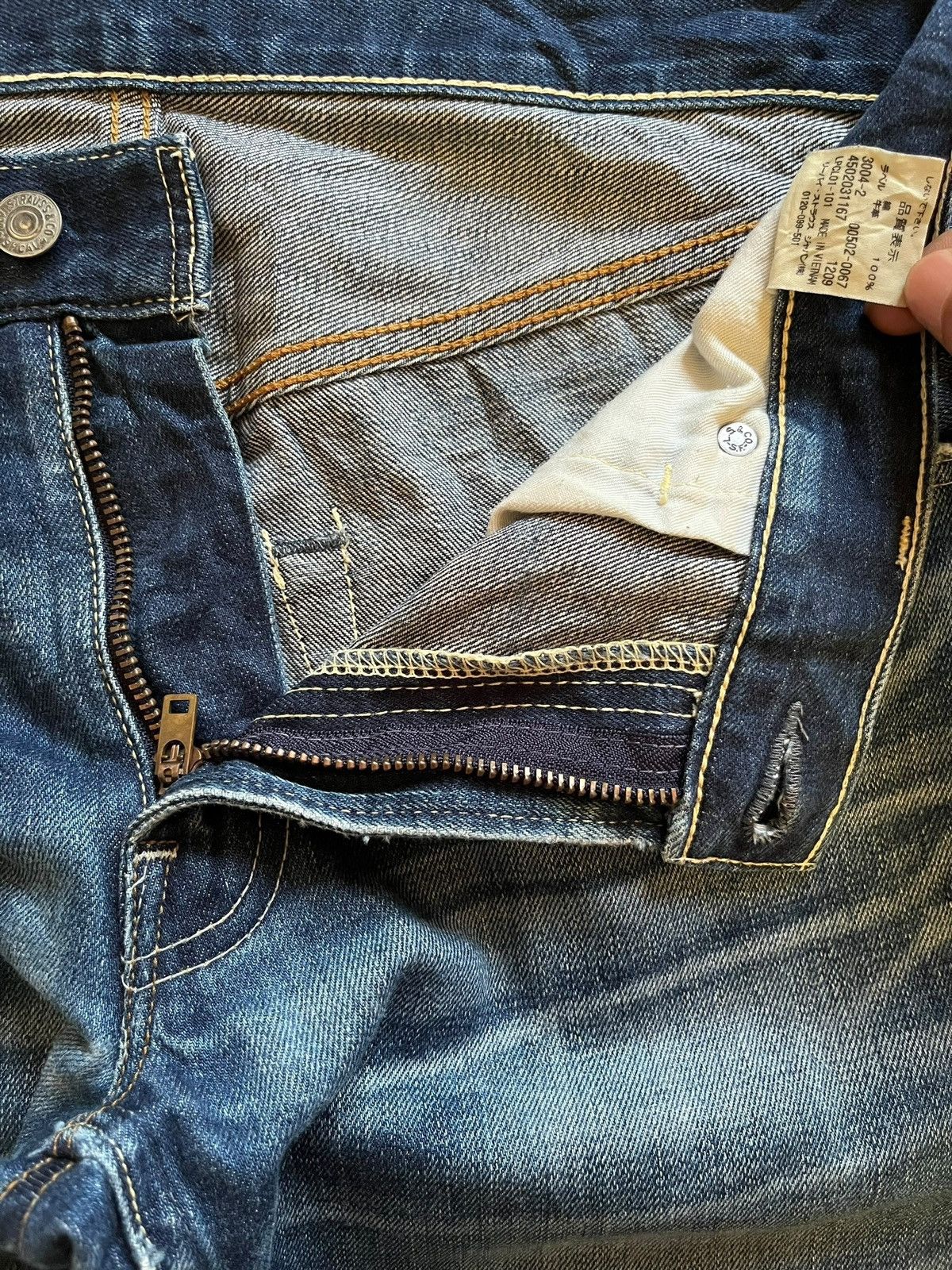 Levi's × Levi's Vintage Clothing Vintage 90s Levis 502 Blue Wash Paint Splattered Loose Jeans Size US 32 / EU 48 - 10 Thumbnail