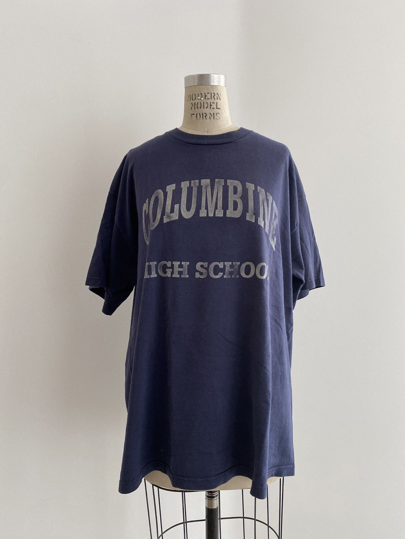 Vintage 90s Vintage Columbine High School T-shirt Size US XL / EU 56 / 4 - 1 Thumbnail