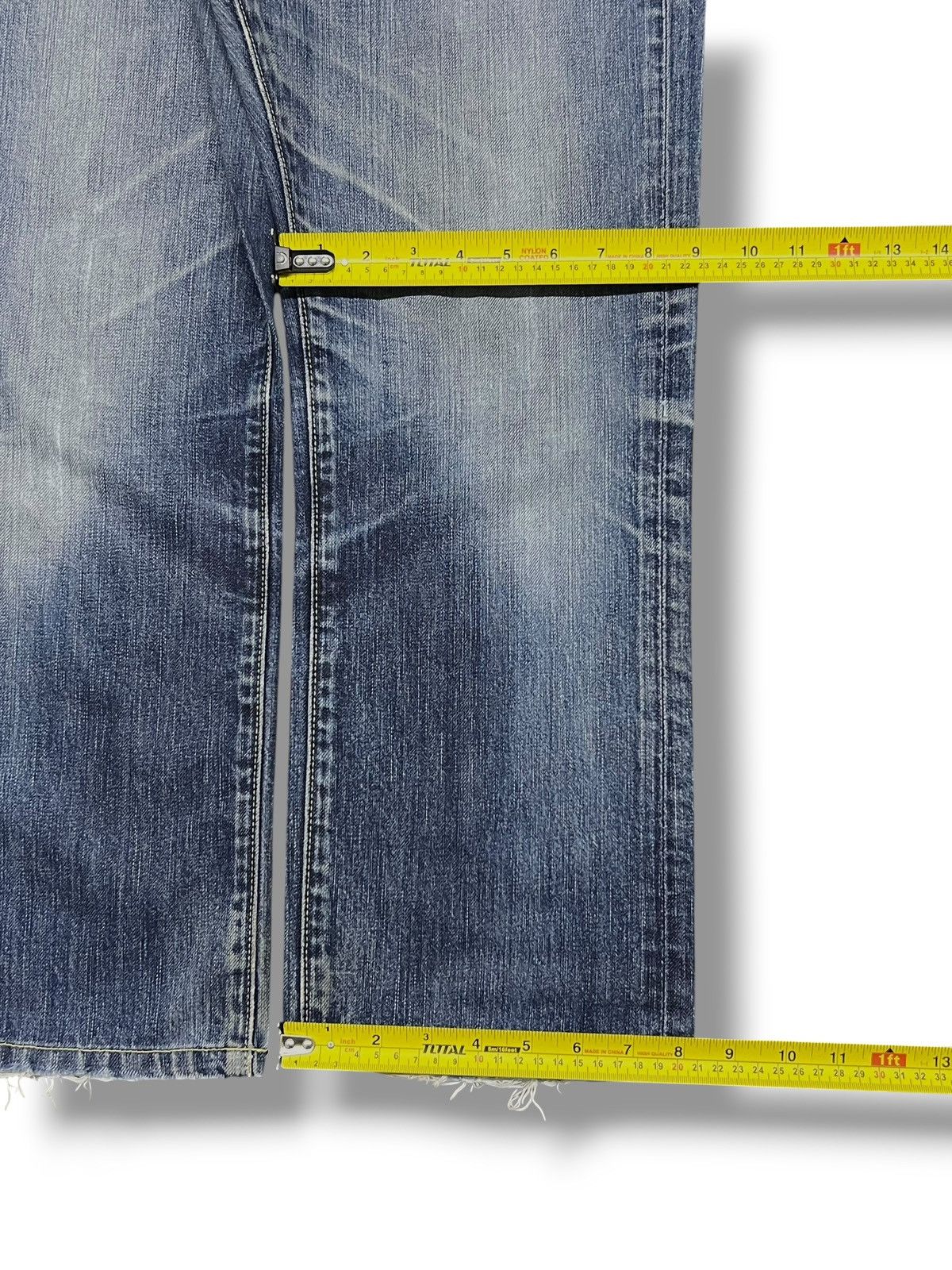 Uniqlo Vintage Uniqlo UJ - Faded Wash, Distressed Denim Size US 31 - 18 Thumbnail