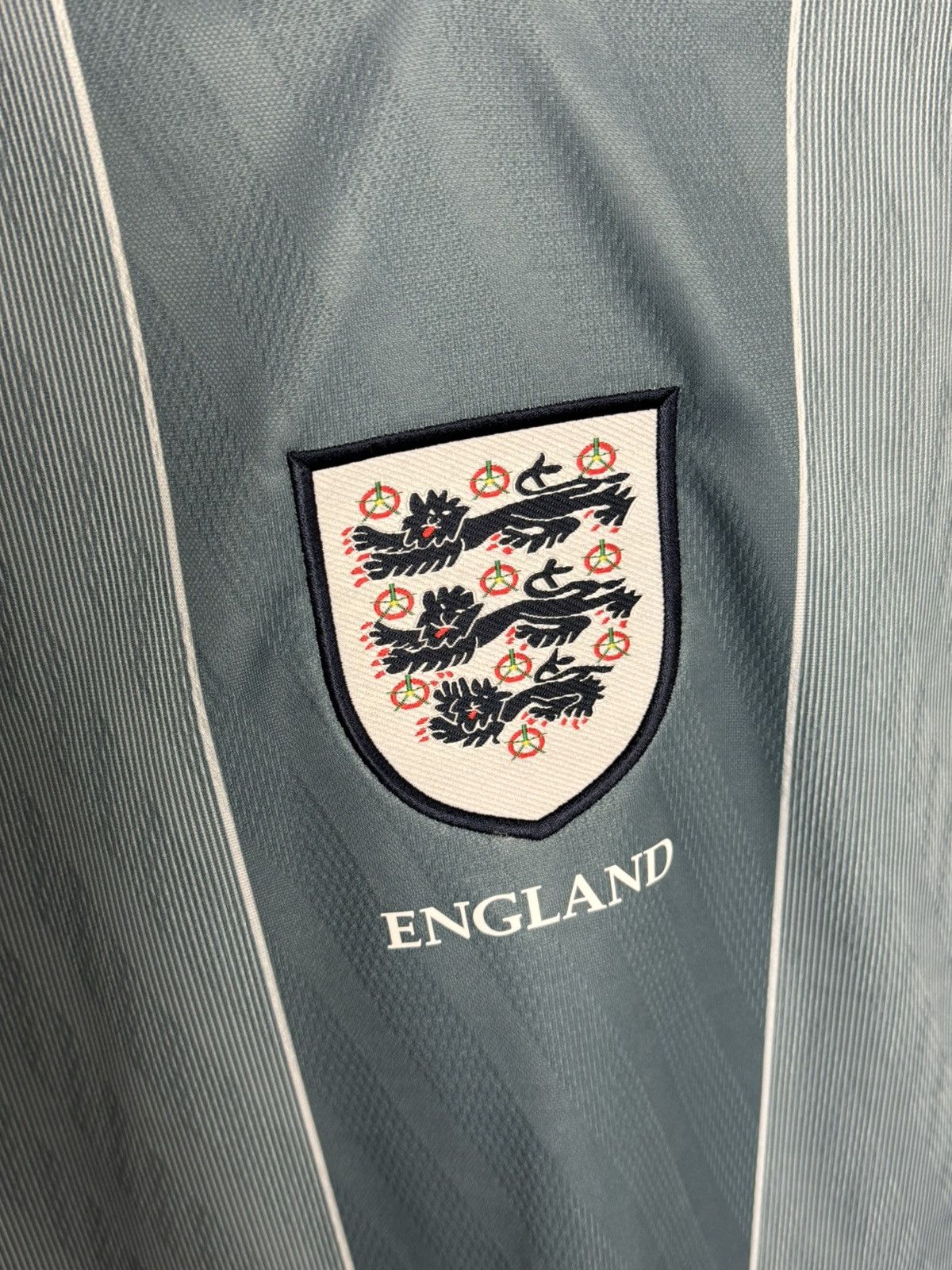 Other England National Team 95/96 Away Football Jersey T-Shirt Size US S / EU 44-46 / 1 - 3 Thumbnail