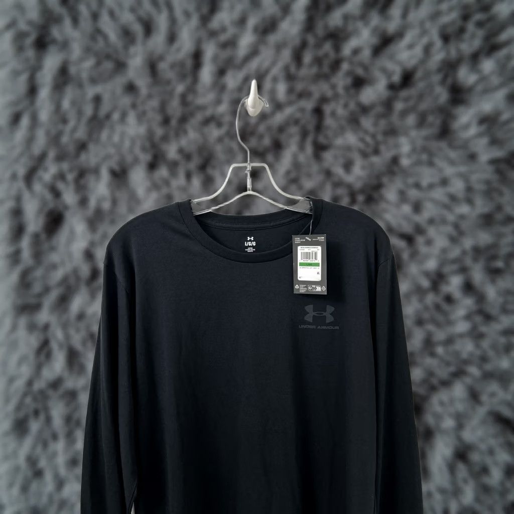 Under Armour Under Armour Shirt Mens Size L Black Sportstyle Left Chest Long Sleeve NWT Size US L / EU 52-54 / 3 - 1 Thumbnail