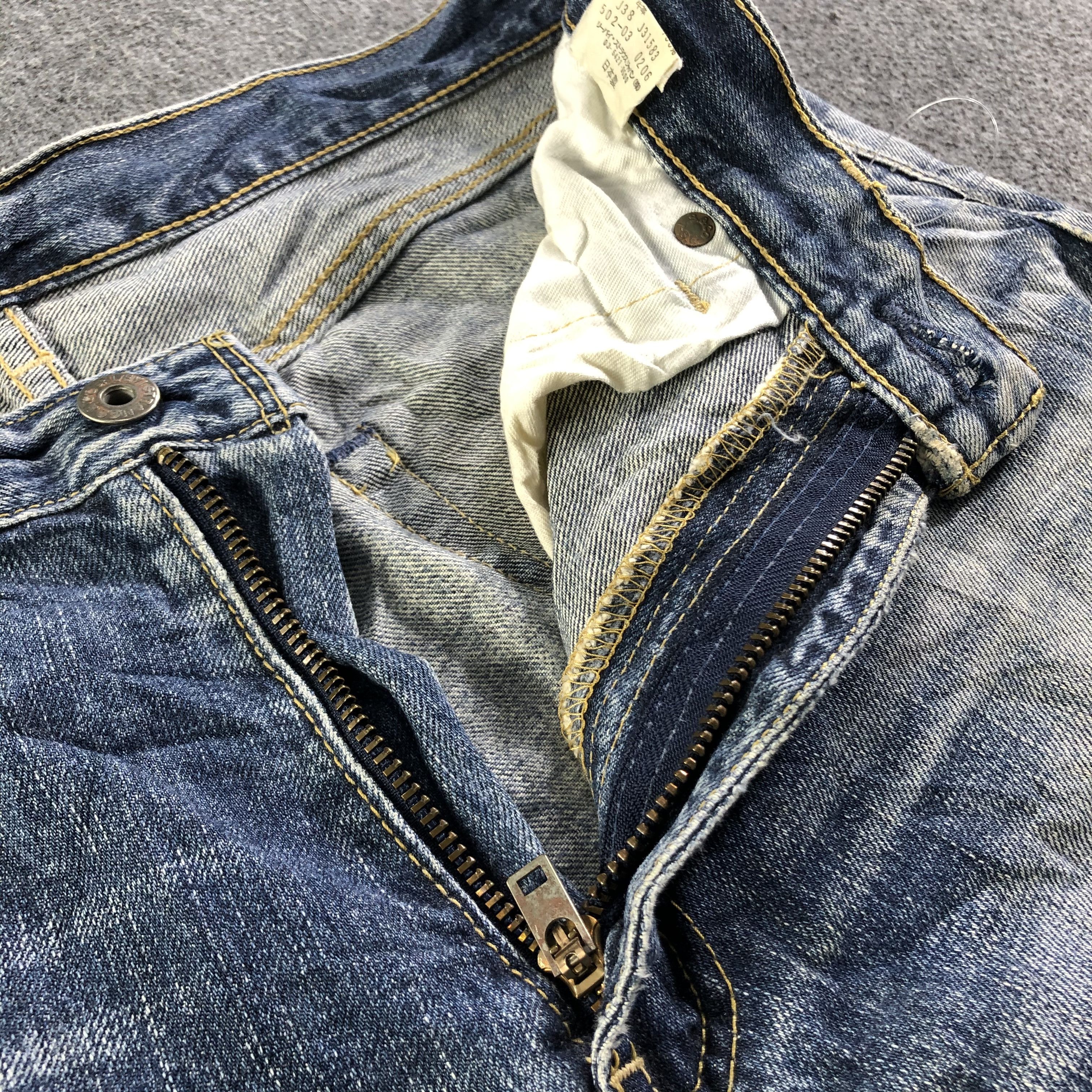 Levi's Vintage 90s Levis 502 Jeans-J3904 Size US 31 - 8 Thumbnail