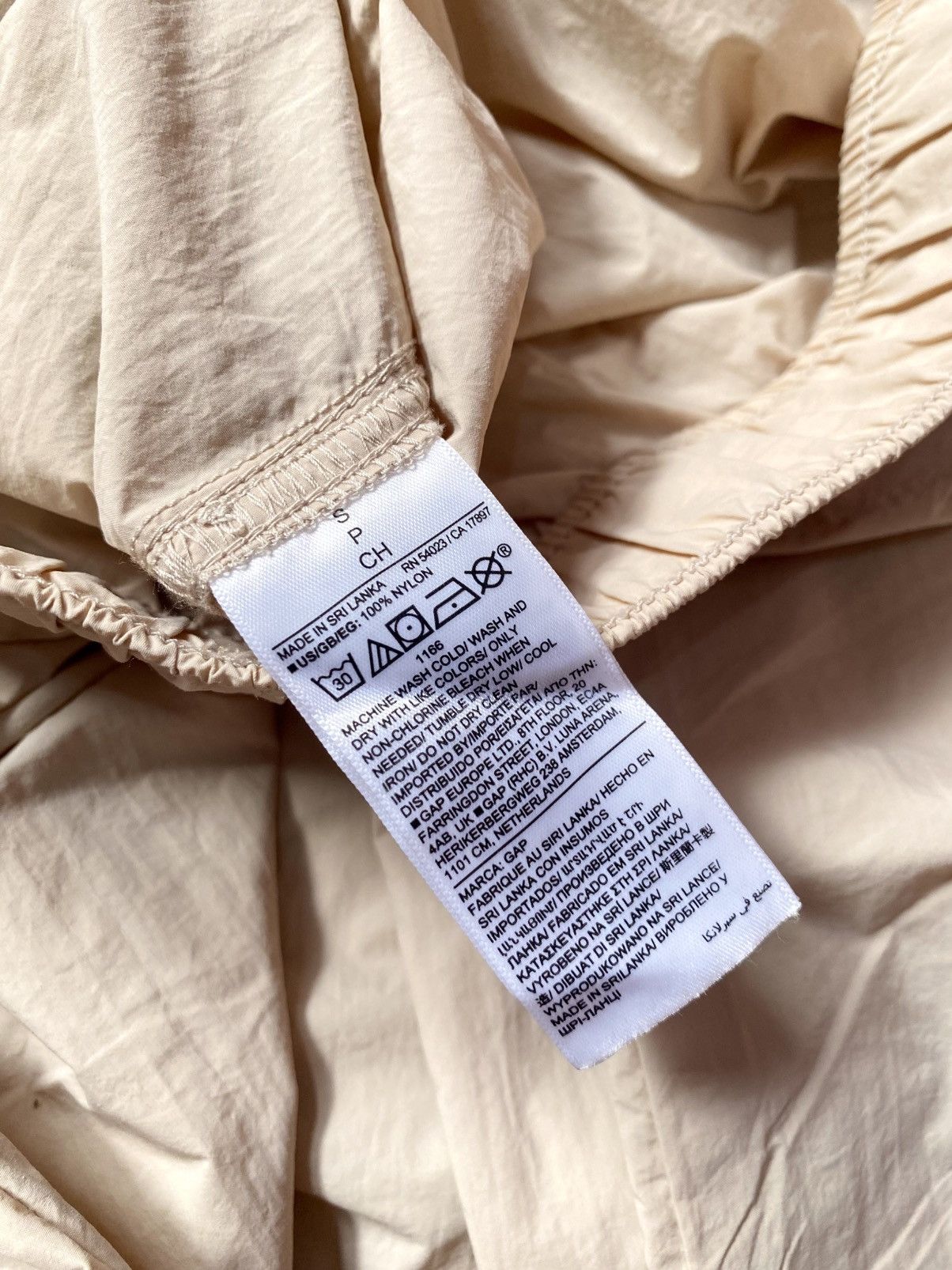 Gap GAP Bedrock Nylon Cargo Pants Size US 34 / EU 50 - 15 Thumbnail
