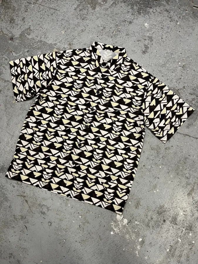 Prada × Vintage SS2019 Prada Milano Propaganda Short Sleeves Summer Shirt Size US L / EU 52-54 / 3 - 4 Thumbnail