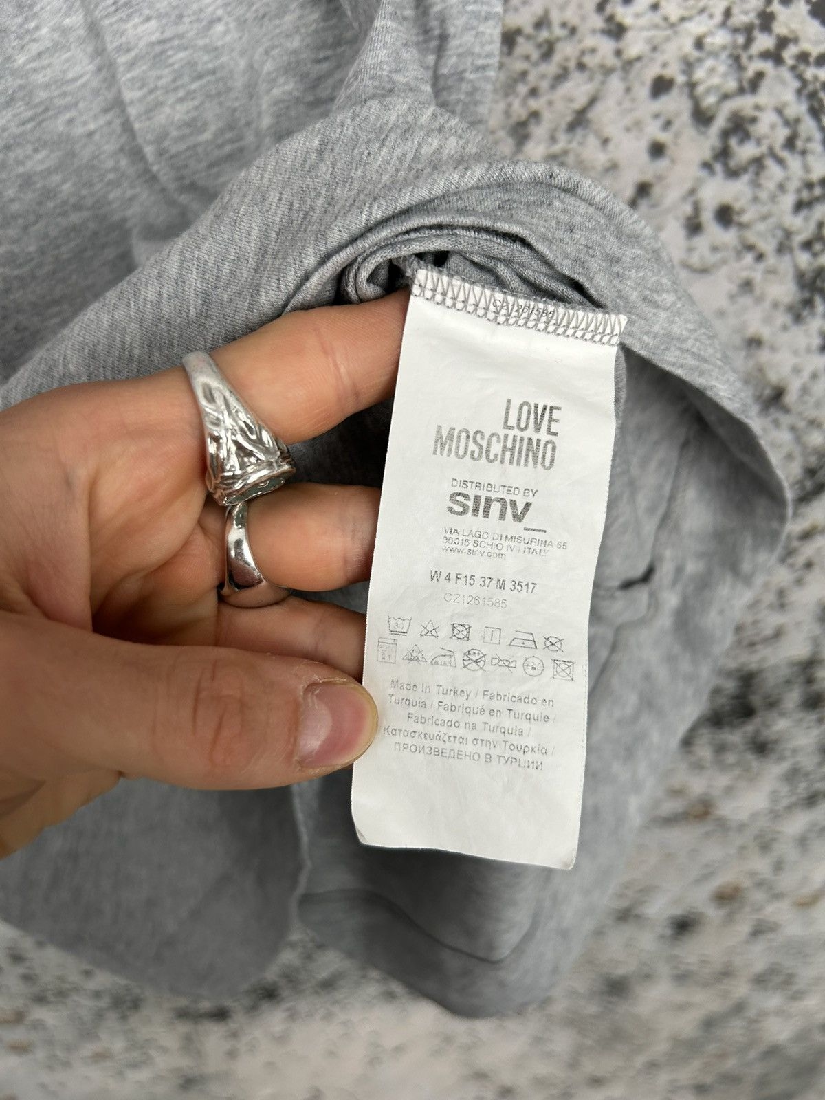 Moschino Vintage Love Moschino Designer Luxury Graphic Tee 3D Size US L / EU 52-54 / 3 - 5 Thumbnail