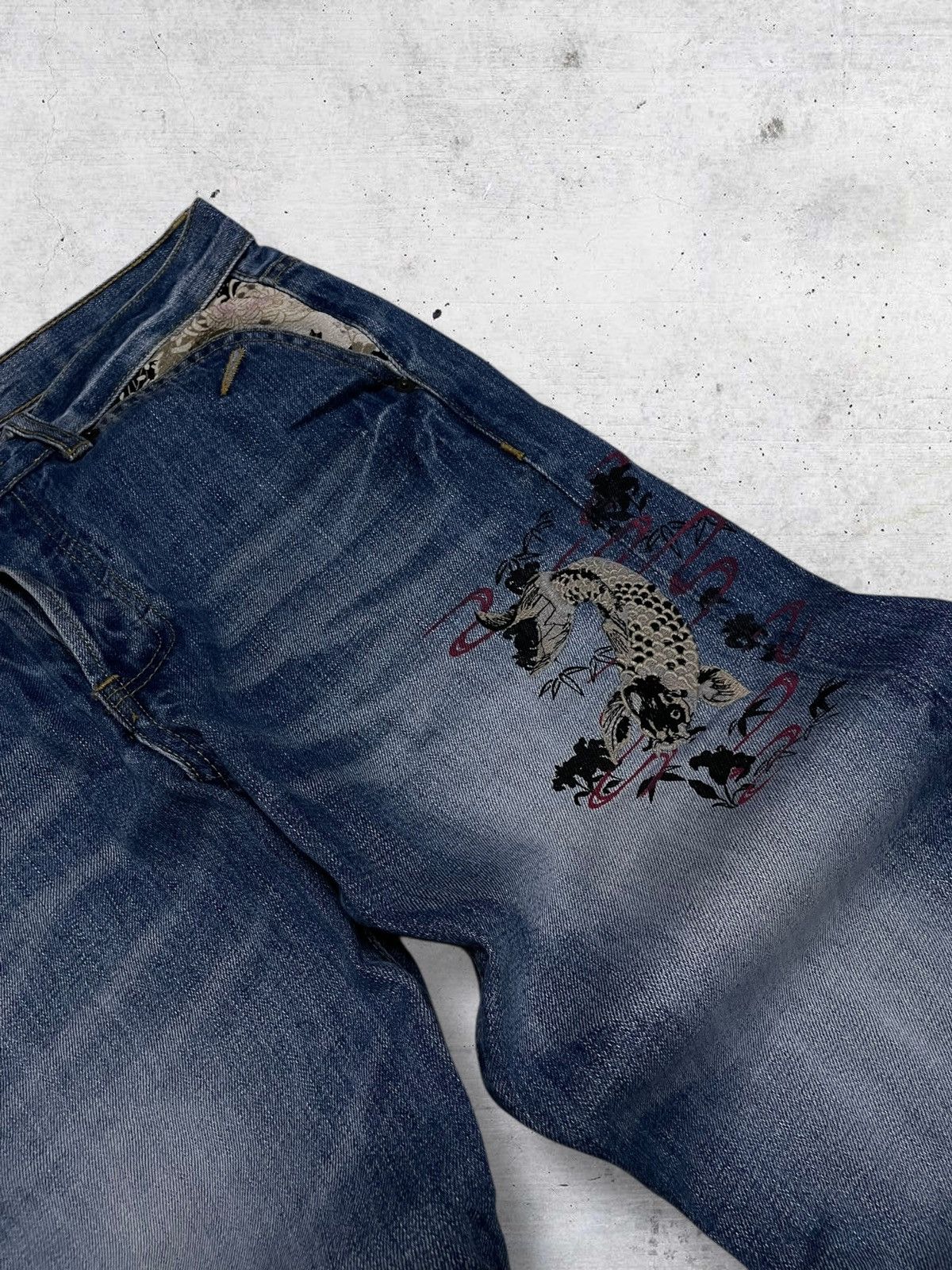 Takeo Kikuchi VINTAGE TAKEO KIKUCHI ARCHIVE CLASSIC KOI CRAFTED DENIM Size US 32 / EU 48 - 8 Thumbnail