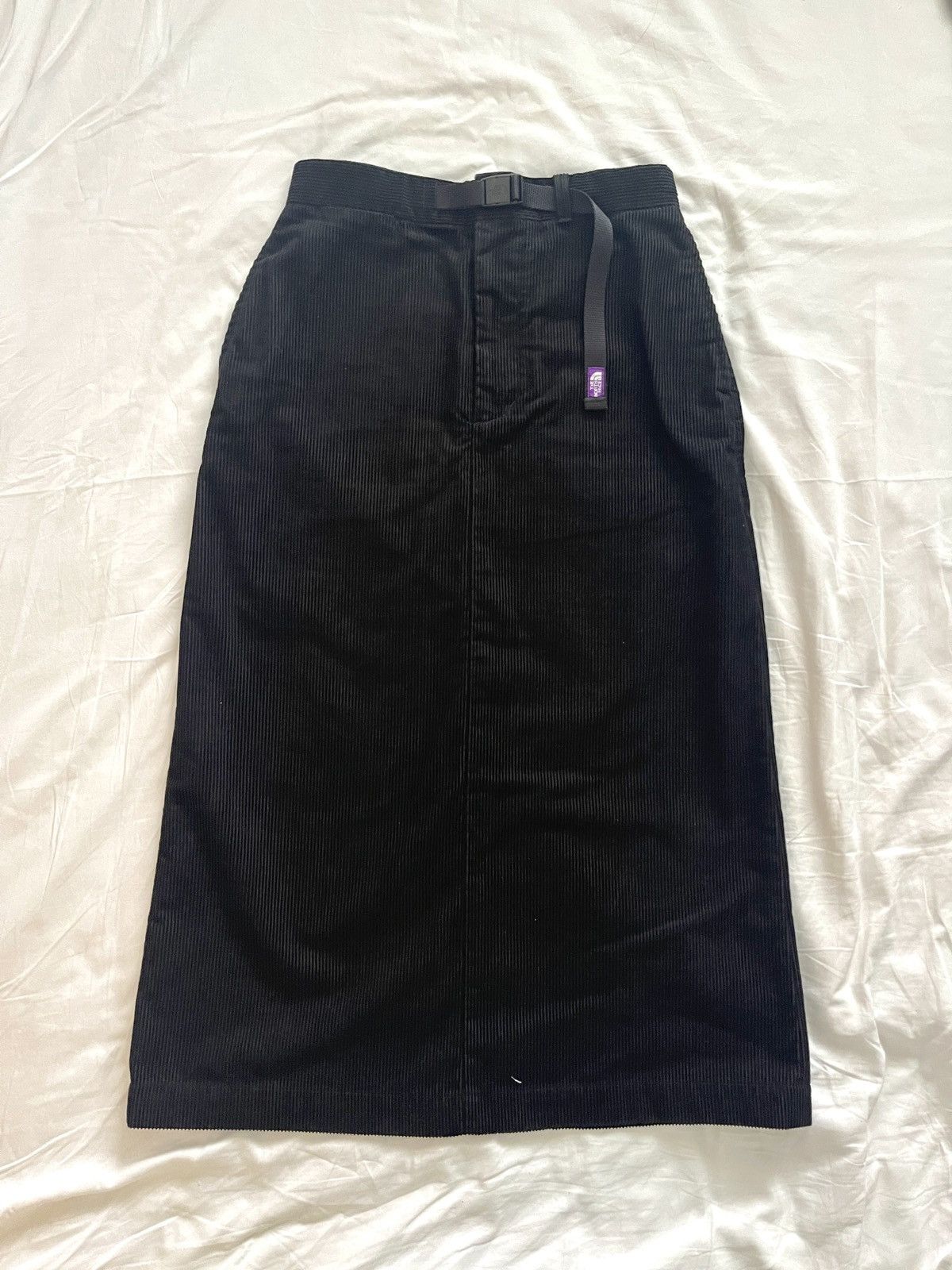 The North Face Purple Label THE NORTH FACE PURPLE LABEL MIDI CORDUROY SKIRT Size 28" / US 6 / IT 42 - 1 Thumbnail