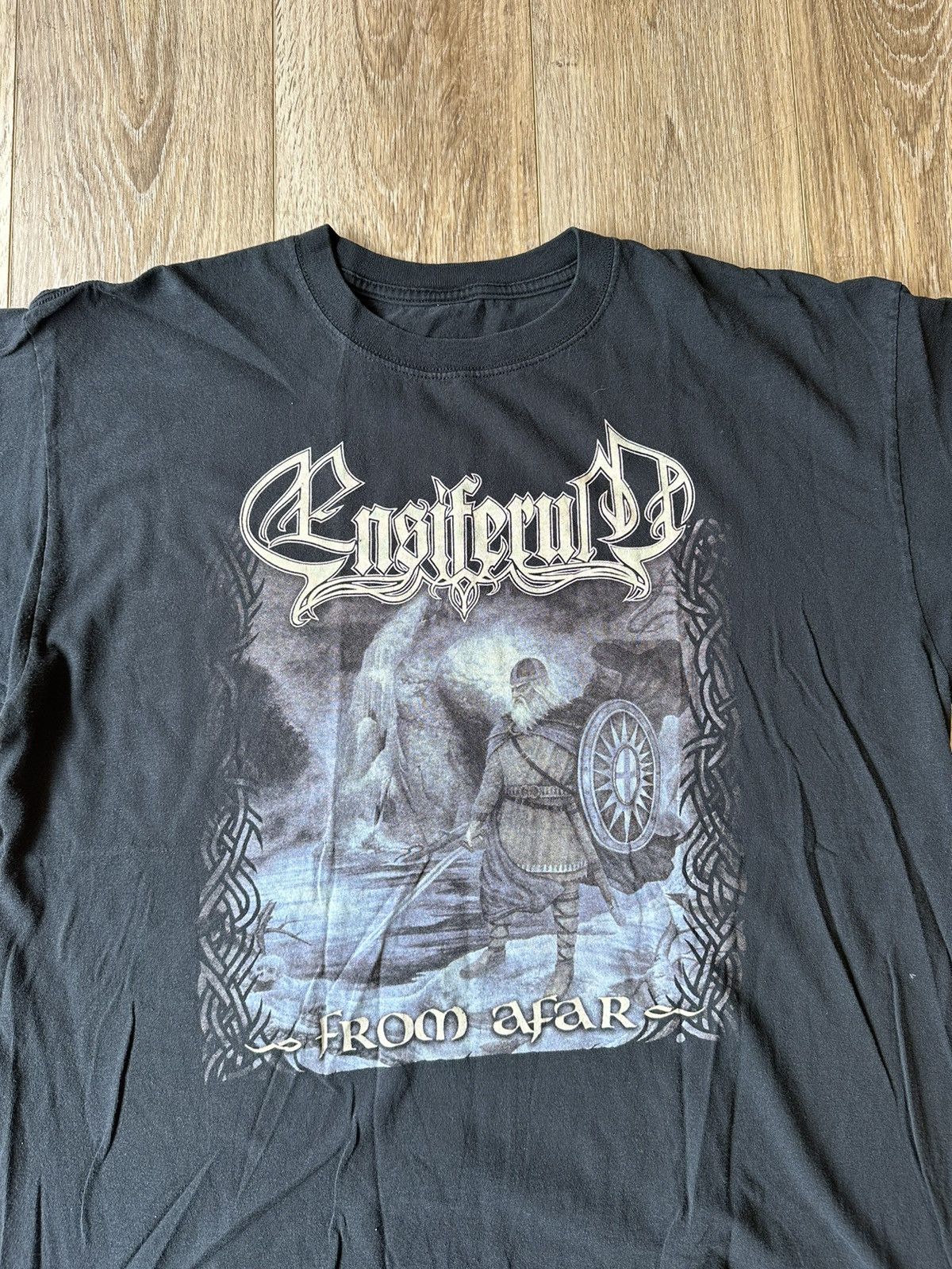 Band Tees × Vintage VINTAGE ENSIFERUM FROM AFAR BLACK TSHIRT Size US L / EU 52-54 / 3 - 3 Thumbnail