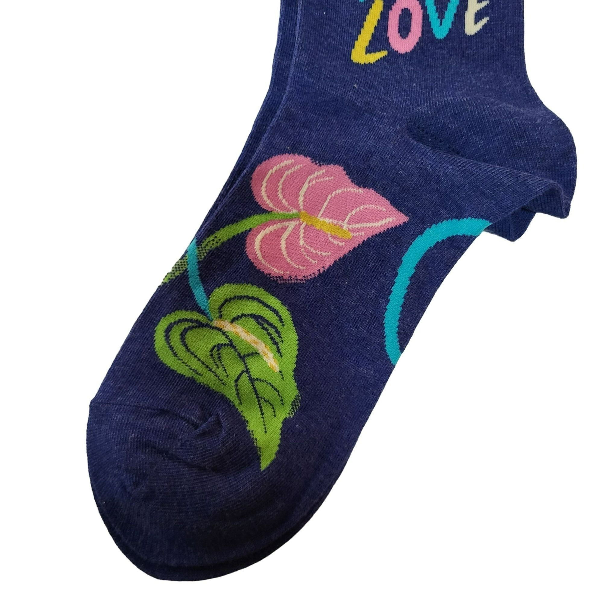 Other Blue Q Love Who You Love Crew Socks Women's Size 5-10 Blue Size ONE SIZE - 9 Thumbnail