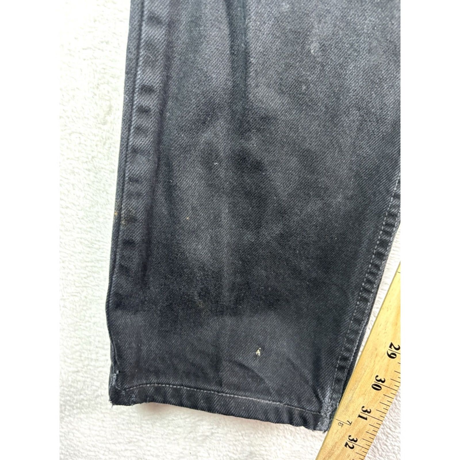 Levi's VINTAGE Levi's 521 Jeans Men Black 32x34 Straight Distressed 5-Pocket Denim Zip Button Leather Logo 90s USA Size US 32 / EU 48 - 4 Thumbnail