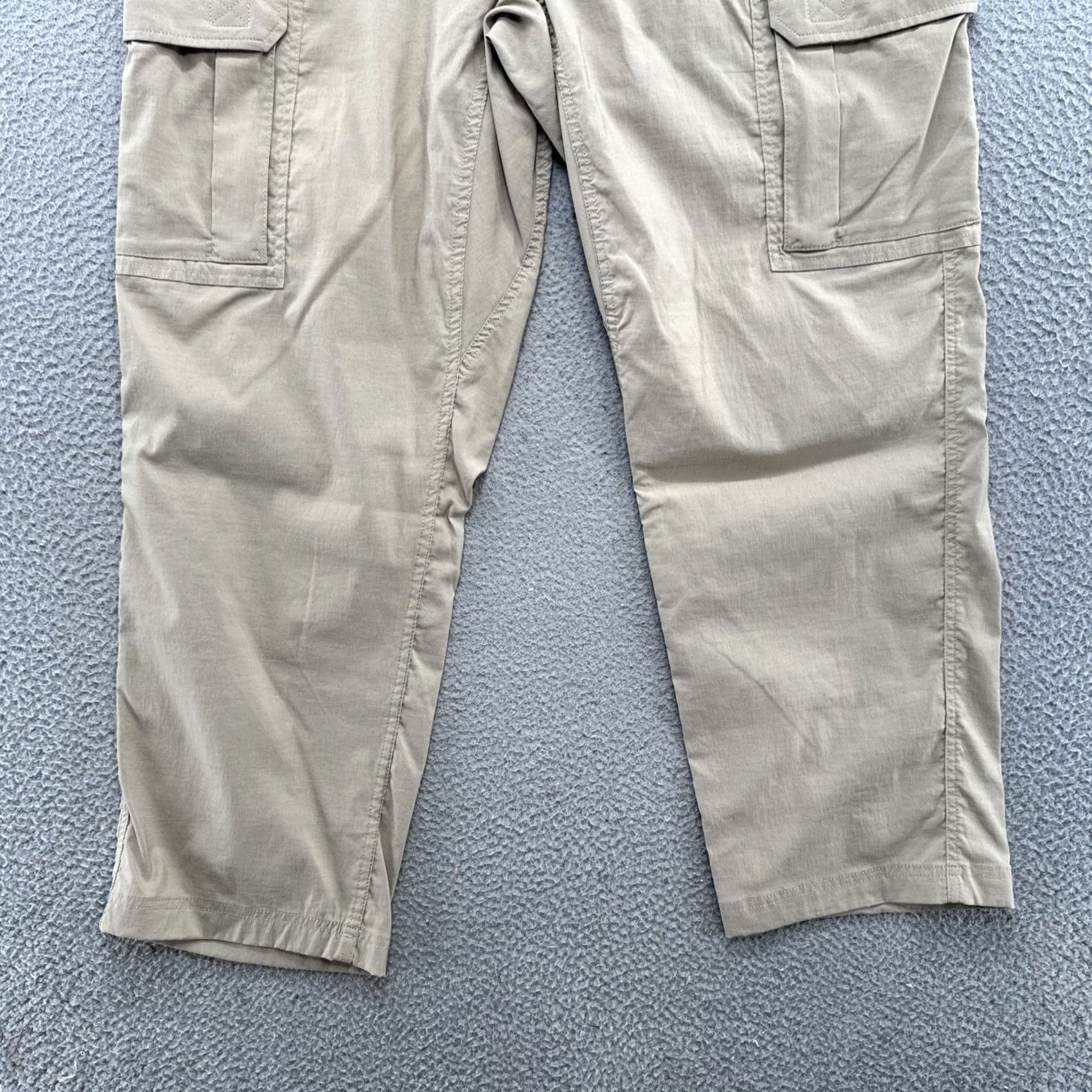Vintage Duluth Cargo Pants Mens Nylon Beige XLx30 Outdoor Workwear Pockets Brown Canvas Zip Straight Relaxed 30 In Inseam 30 Size US 32 / EU 48 - 3 Thumbnail