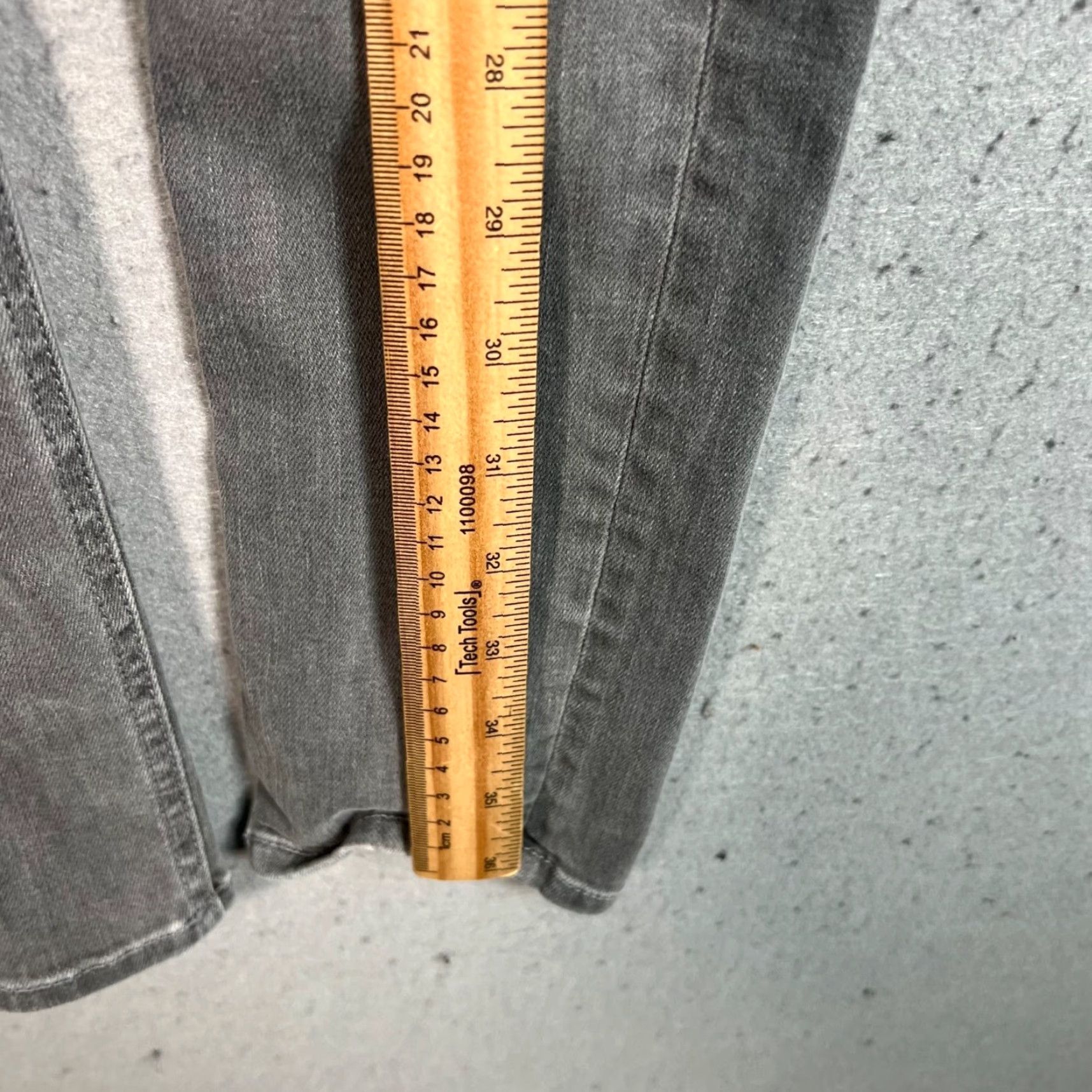 Rag & Bone rag & bone Jeans Womens Skinny 25 Gray Stretch Denim Low Rise 29in 5-Pocket Mens? Women? Size 42" / US 20 - 7 Thumbnail