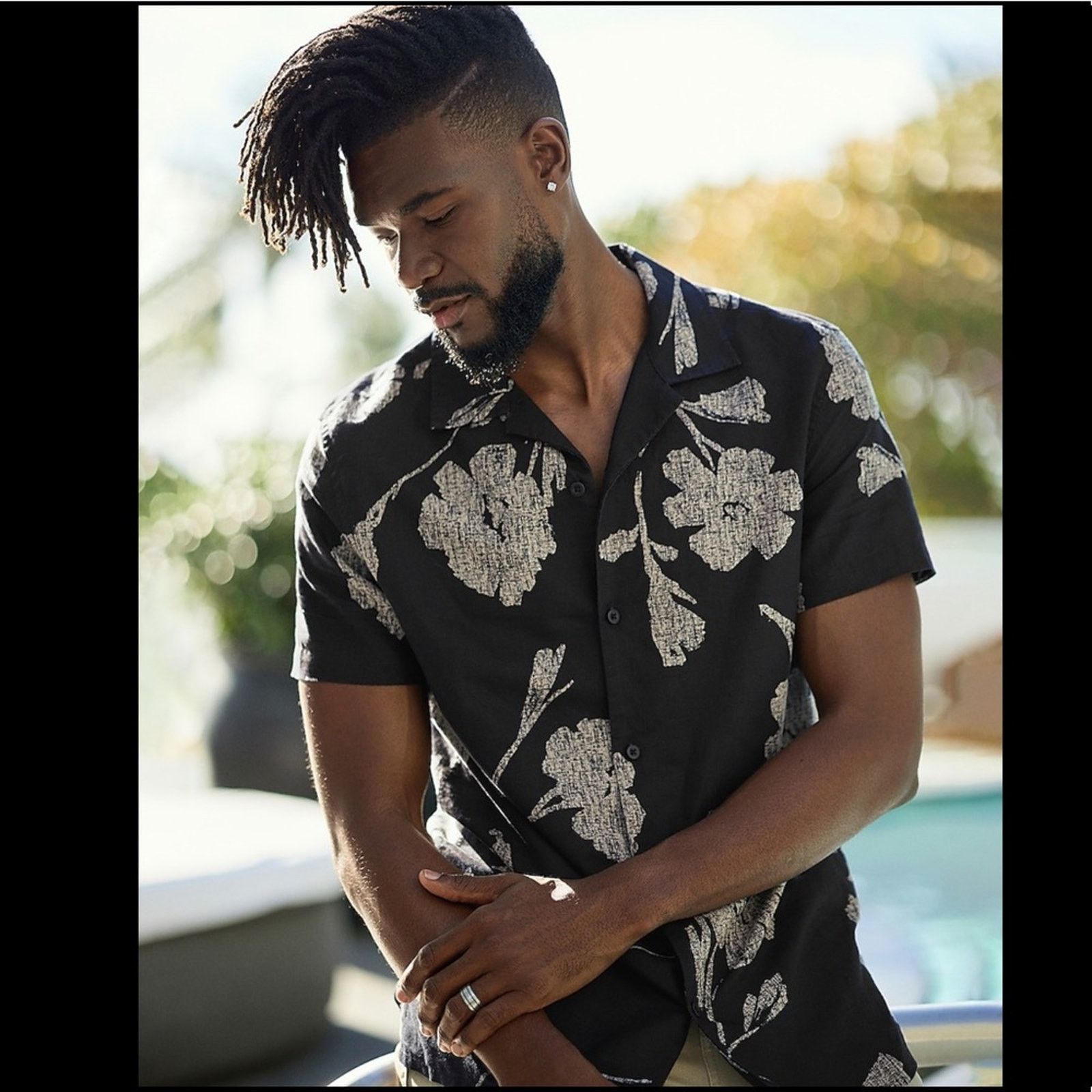 Express NWOT Slim Floral Linen Short Sleeve Shirt Size US XS / EU 42 / 0 - 1 Thumbnail